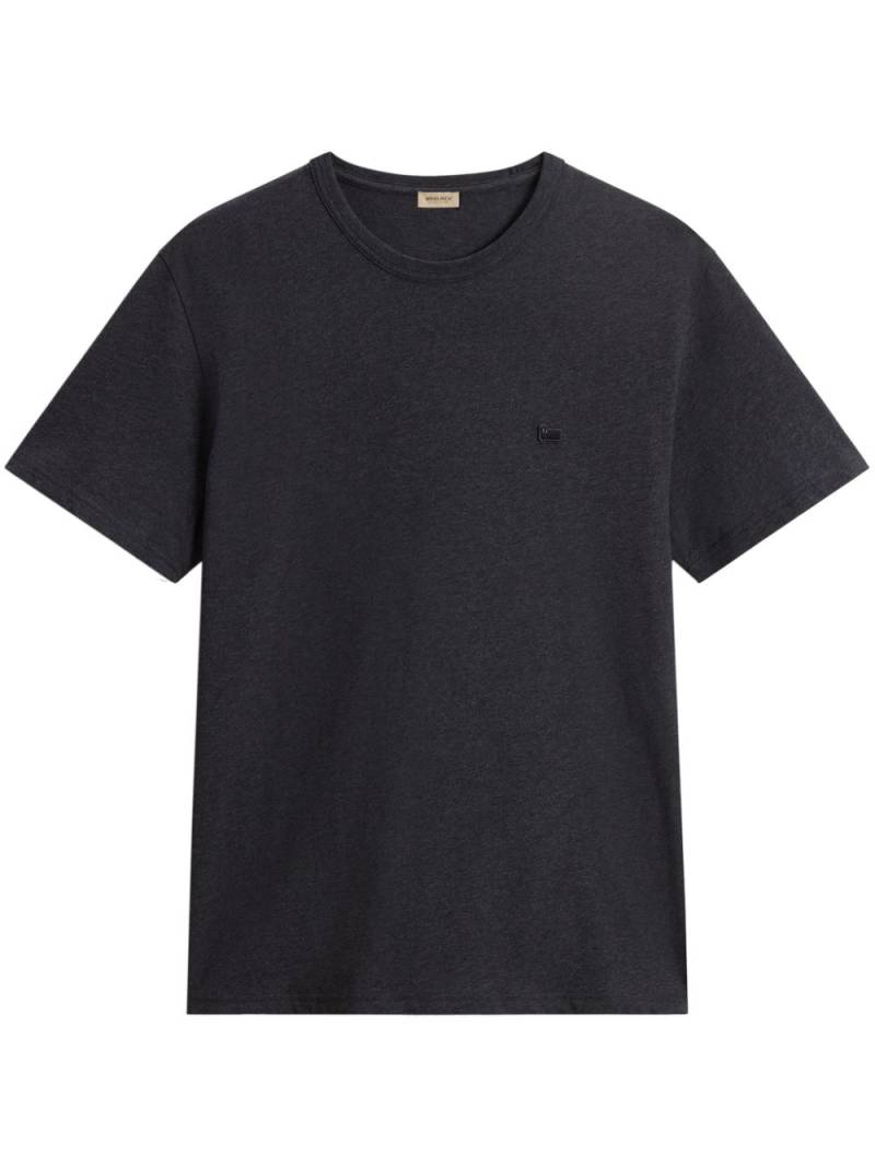 Woolrich logo-patch organic cotton T-shirt - Grey von Woolrich