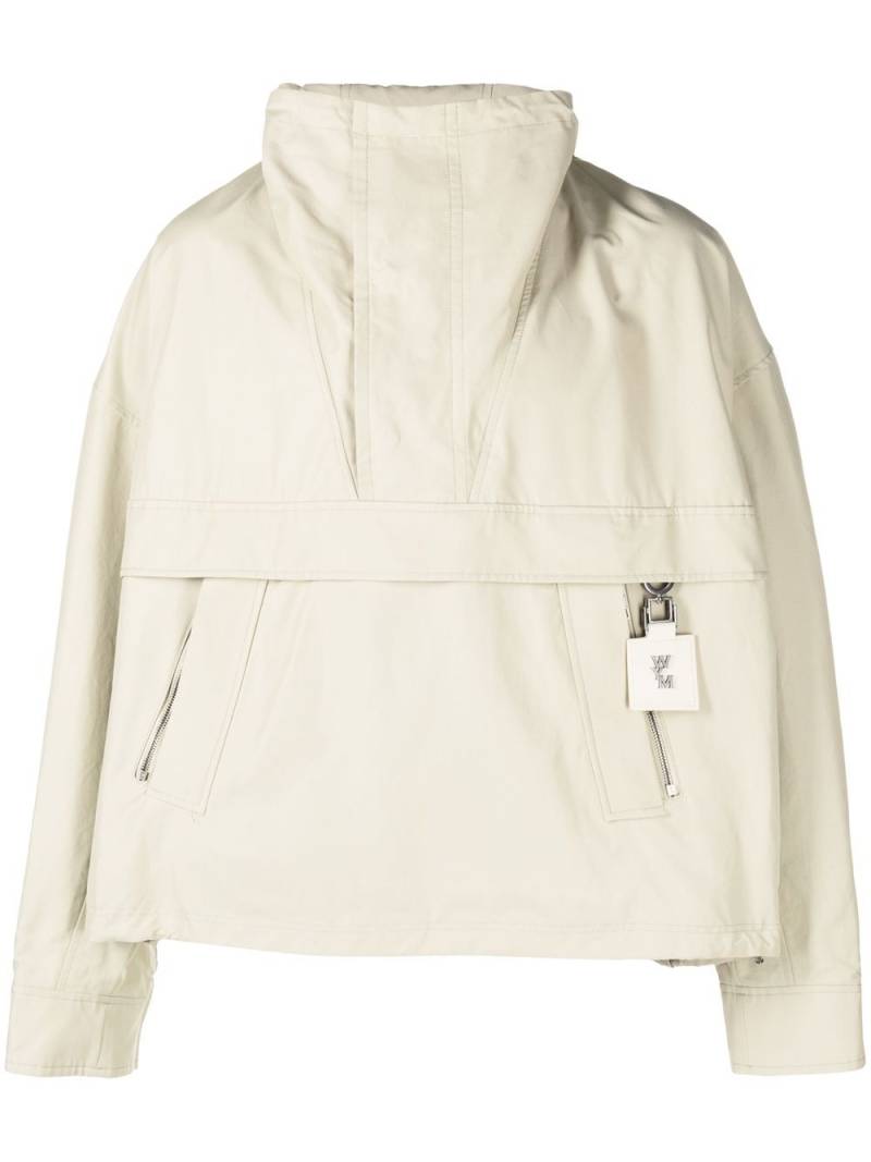 Wooyoungmi logo-patch hooded raincoat - Neutrals von Wooyoungmi