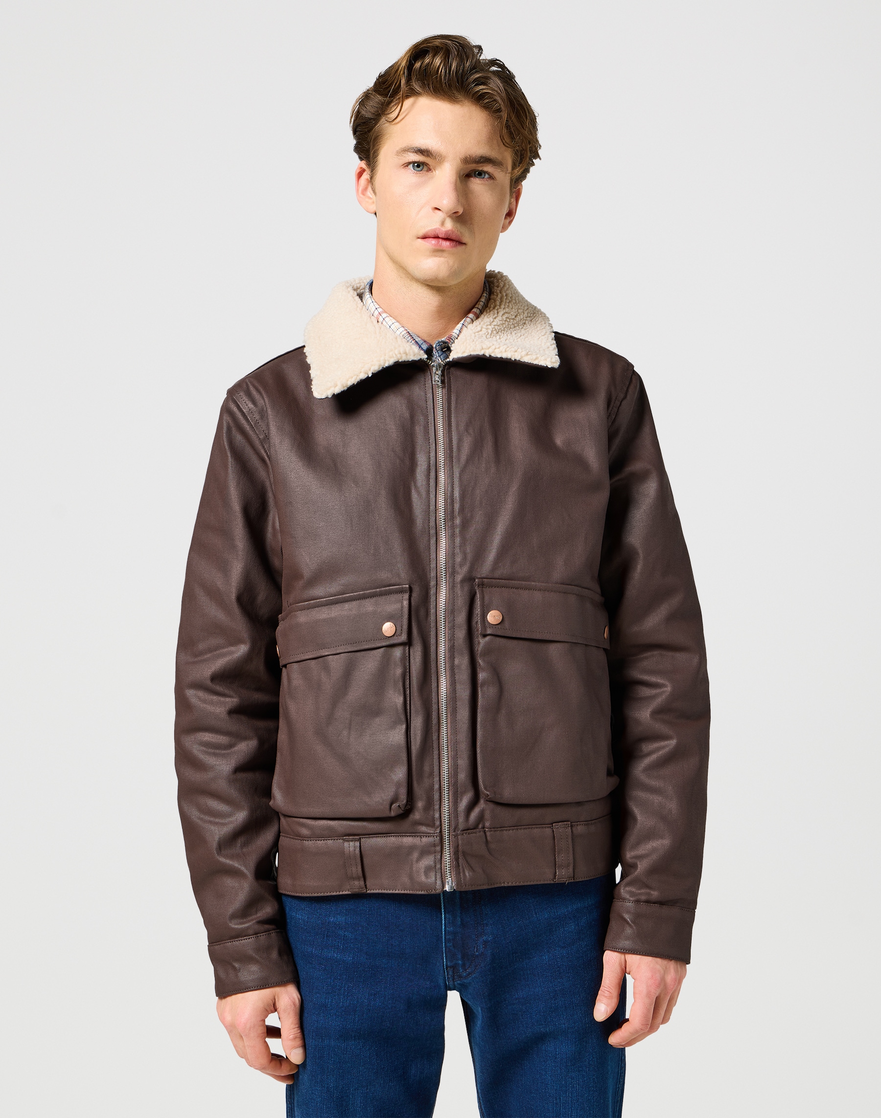 Wrangler Lederjacke »WRANGLER AVIATOR«, mit Gürtelschlaufen am Saum Wrangler Lederjacke »WRANGLER AVIATOR«, mit Gürtelschlaufen am Saum von Wrangler