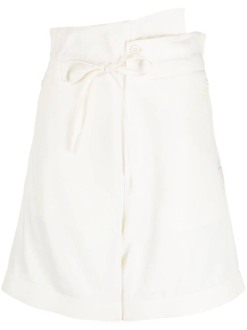 Y-3 high waisted knee-length shorts - White von Y-3