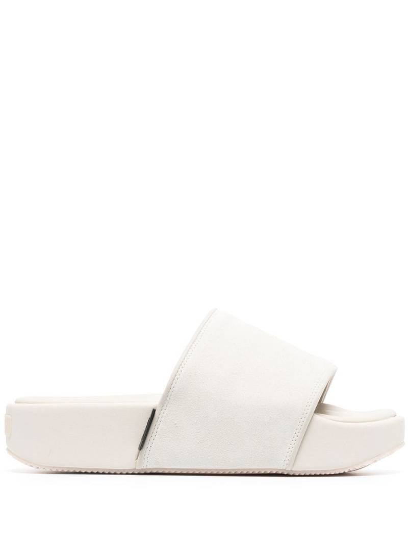 Y-3 slip-on slides - Neutrals von Y-3