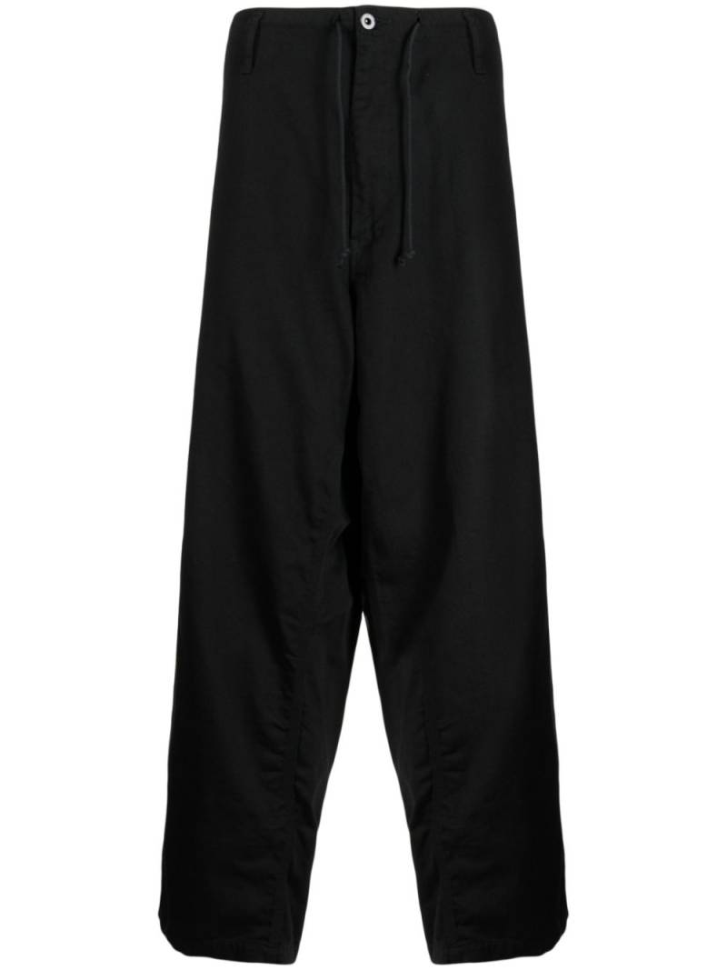 Yohji Yamamoto Painter wide-leg cotton trousers - Black von Yohji Yamamoto