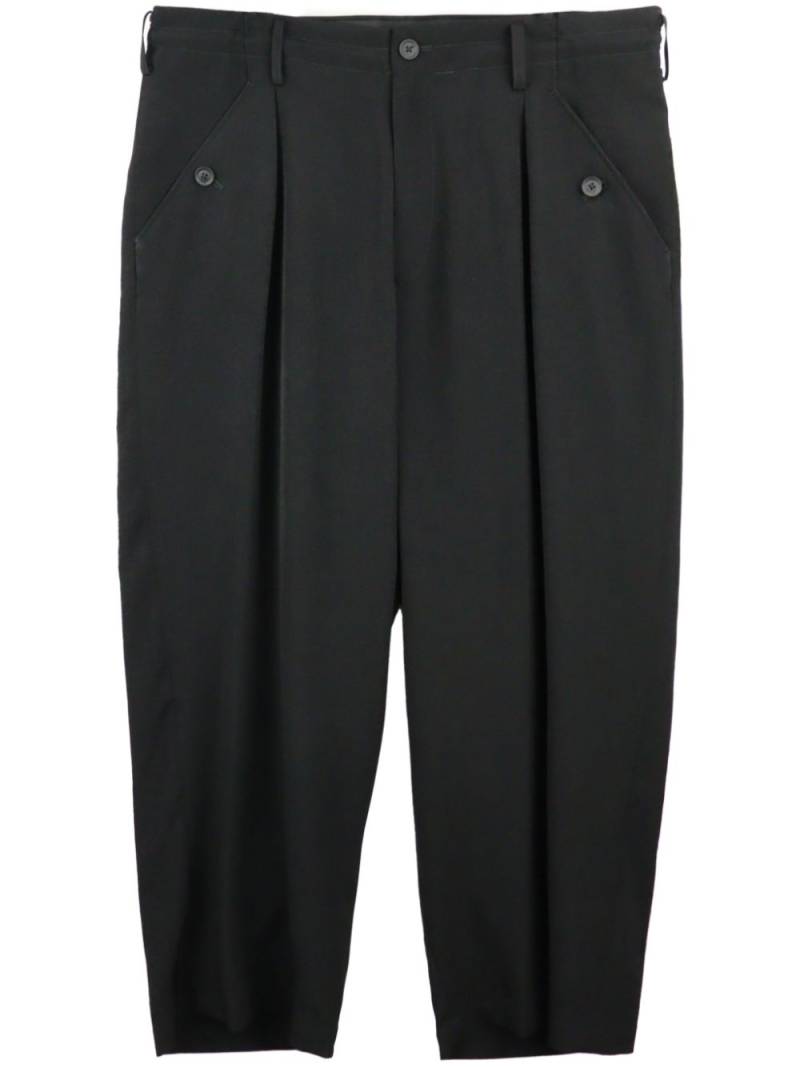 Yohji Yamamoto drop-crotch tapered trousers - Black von Yohji Yamamoto