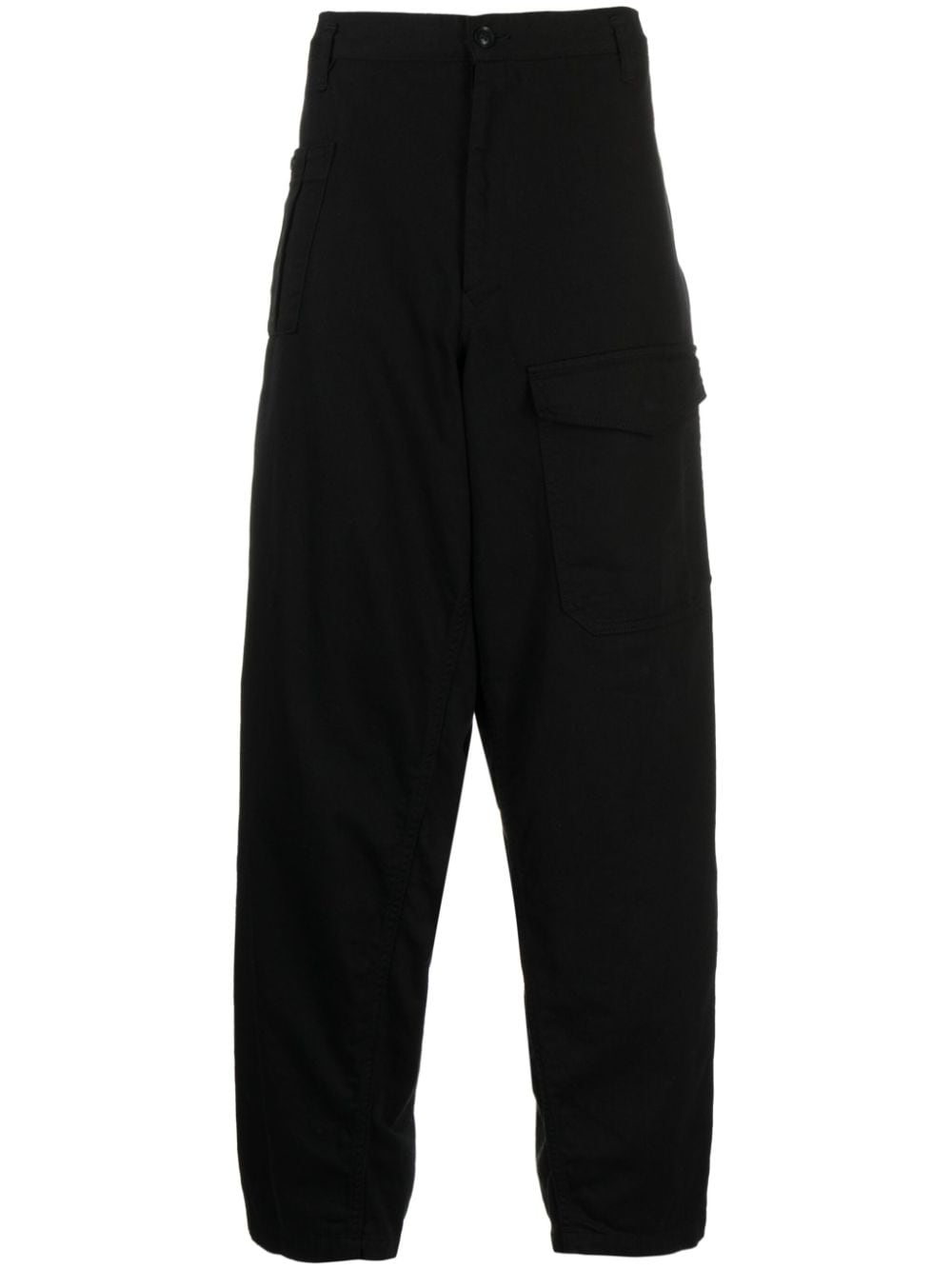 Yohji Yamamoto tapered-leg cotton drop-crotch jeans - Black von Yohji Yamamoto