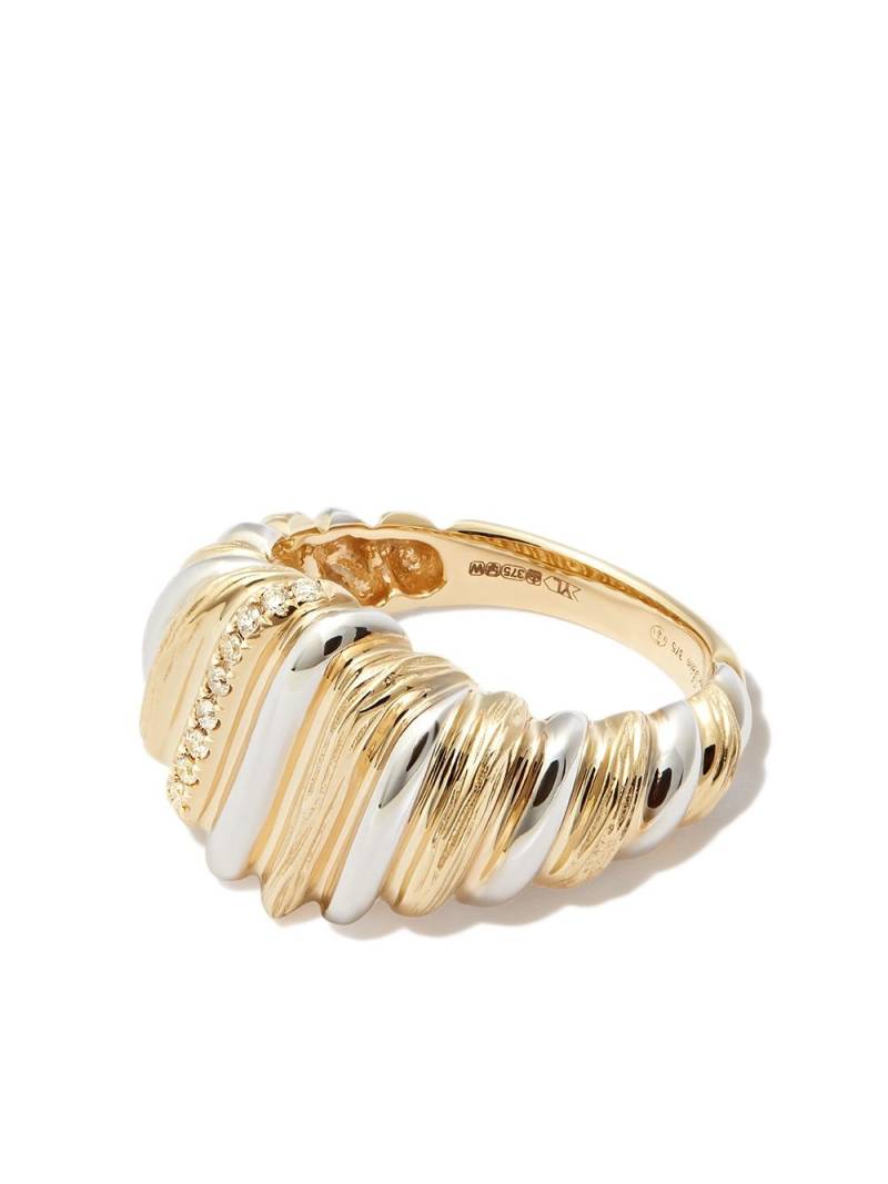 Yvonne Léon 9kt yellow gold Gaufrette diamond signet ring von Yvonne Léon