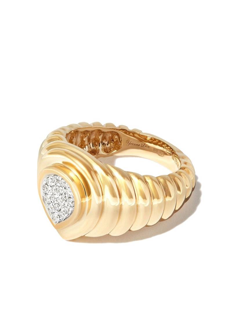 Yvonne Léon 9kt yellow gold pear pave diamond signet ring von Yvonne Léon