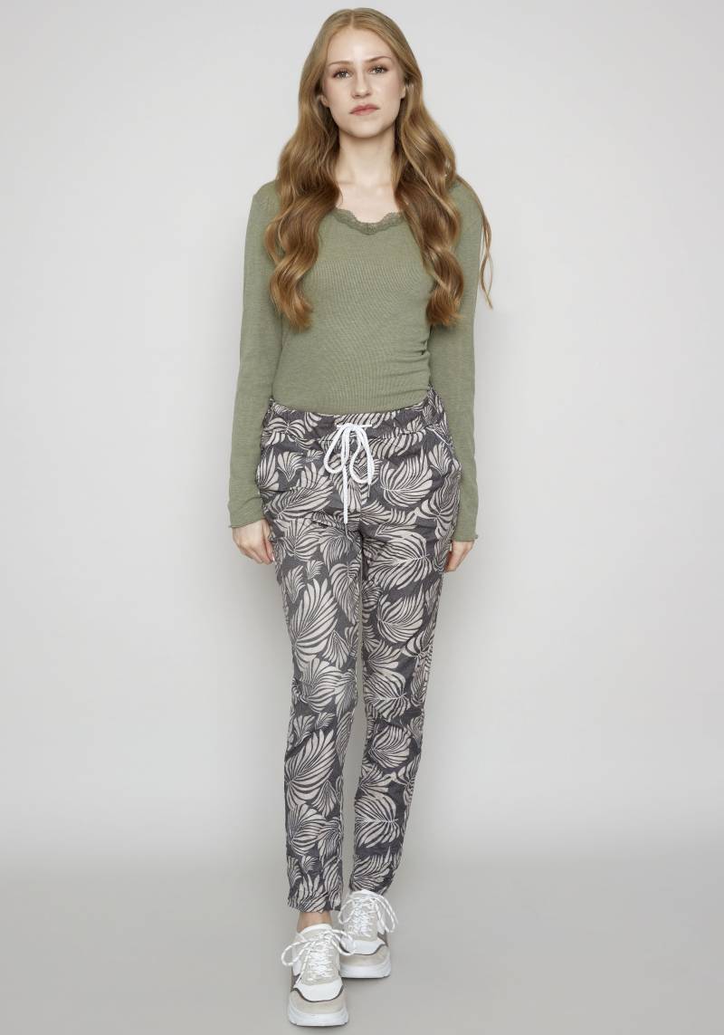 ZABAIONE Jogger Pants »Le44ticia«, (1 tlg.), mit schönem Allover-Print von ZABAIONE