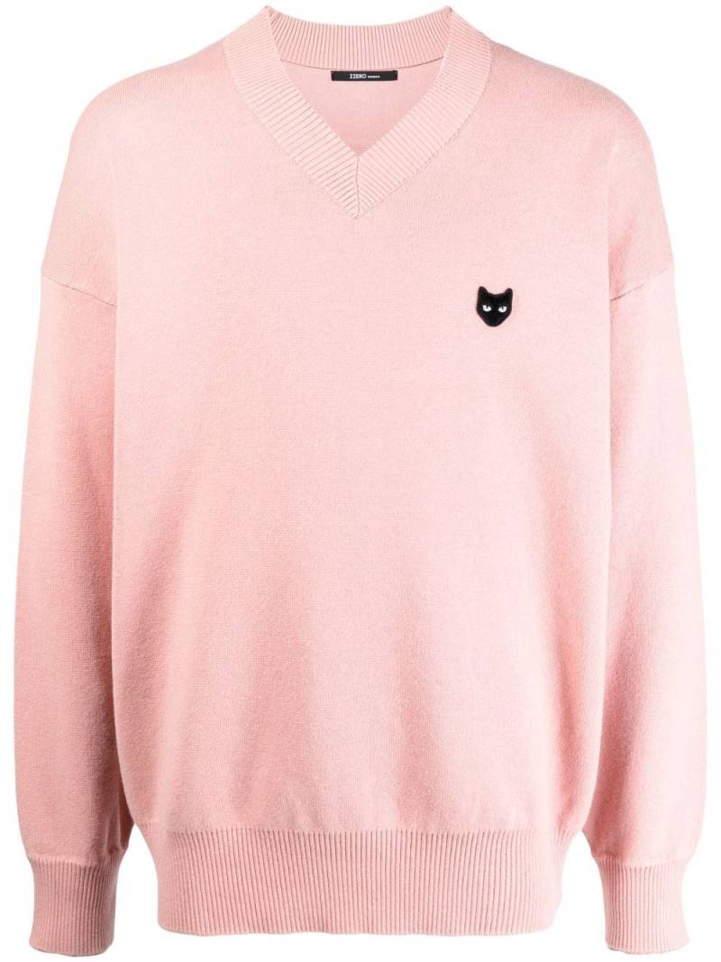 ZZERO BY SONGZIO Panther-patch V-neck jumper - Pink von ZZERO BY SONGZIO