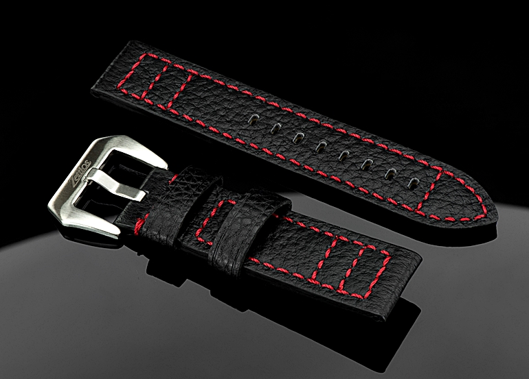 Handgefertigtes Black Buffalo Lederband 24mm Black Red Edition von Zeitlos