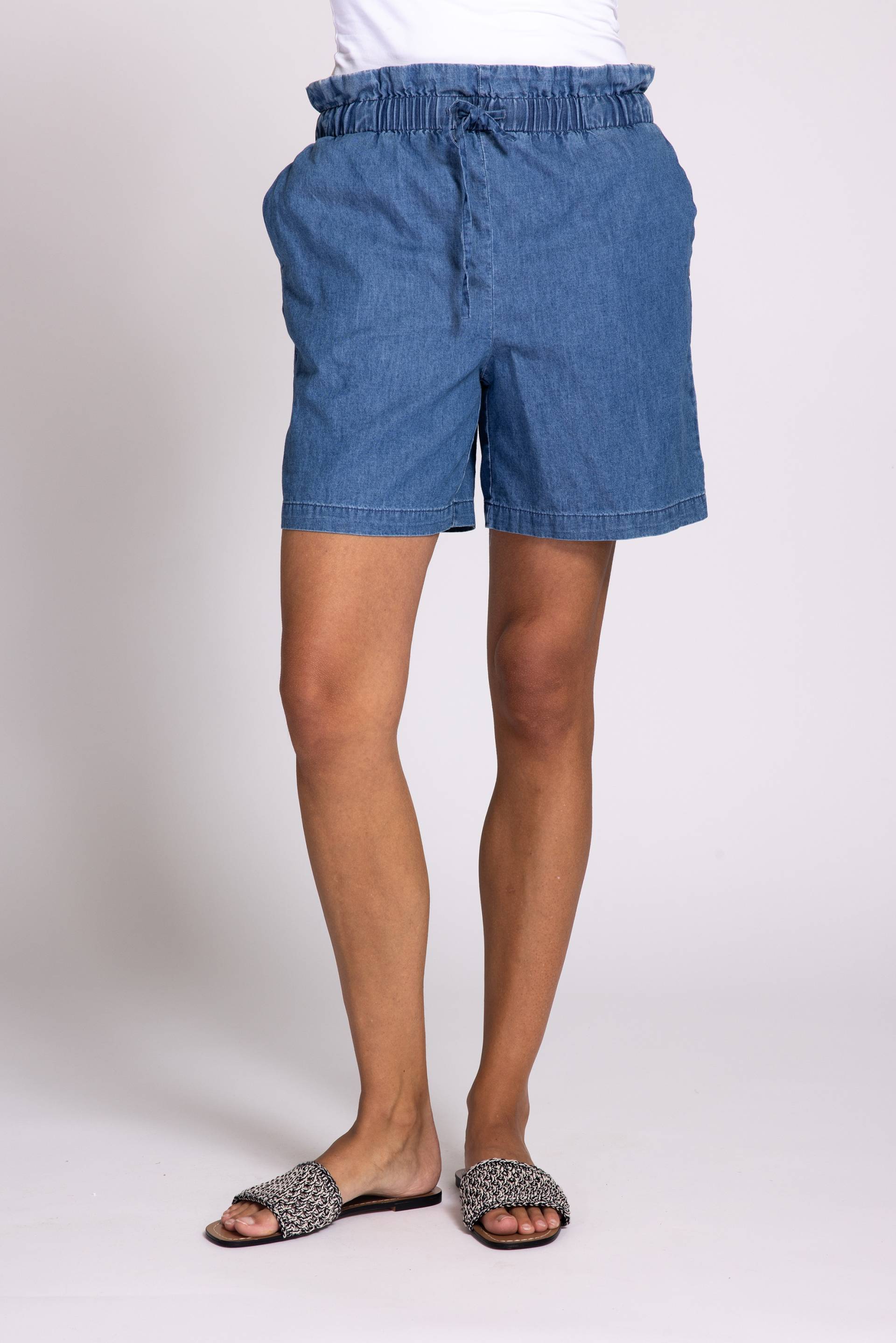 Zhrill Shorts »PAOLA«, Denim-Look, mit elastischem, gerafften Bund Zhrill Shorts »PAOLA«, Denim-Look, mit elastischem, gerafften Bund von Zhrill