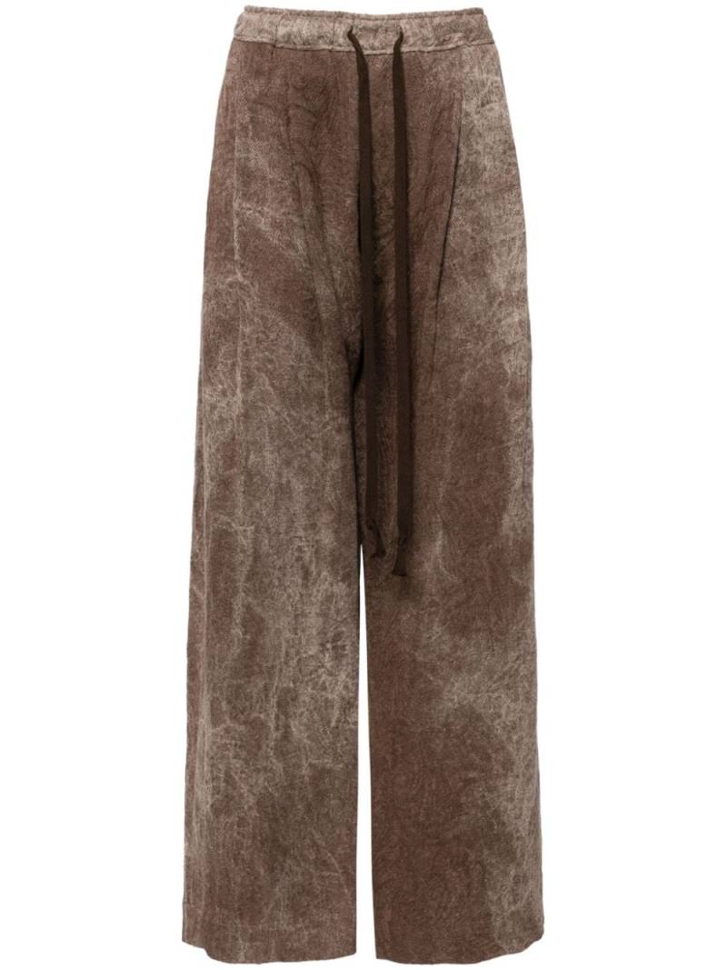 Ziggy Chen stonewashed print drawstring trousers - Brown von Ziggy Chen