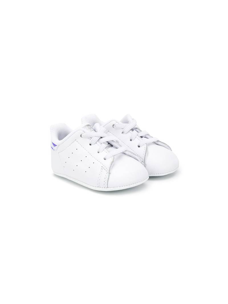 adidas Kids Adidas Stan Smith Crib Crib "White Iridescent" von adidas Kids