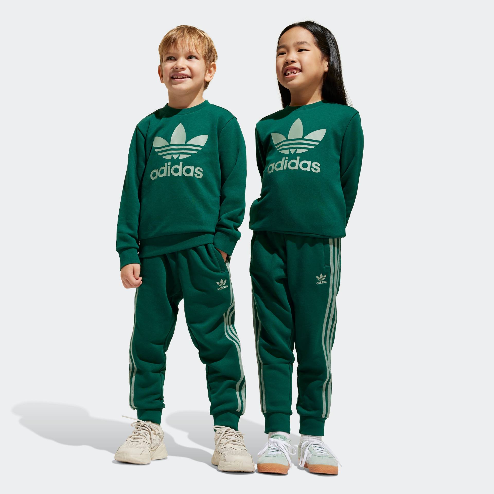 adidas Originals Trainingsanzug »TREFOIL CREW SE«, (2 tlg.) von adidas Originals