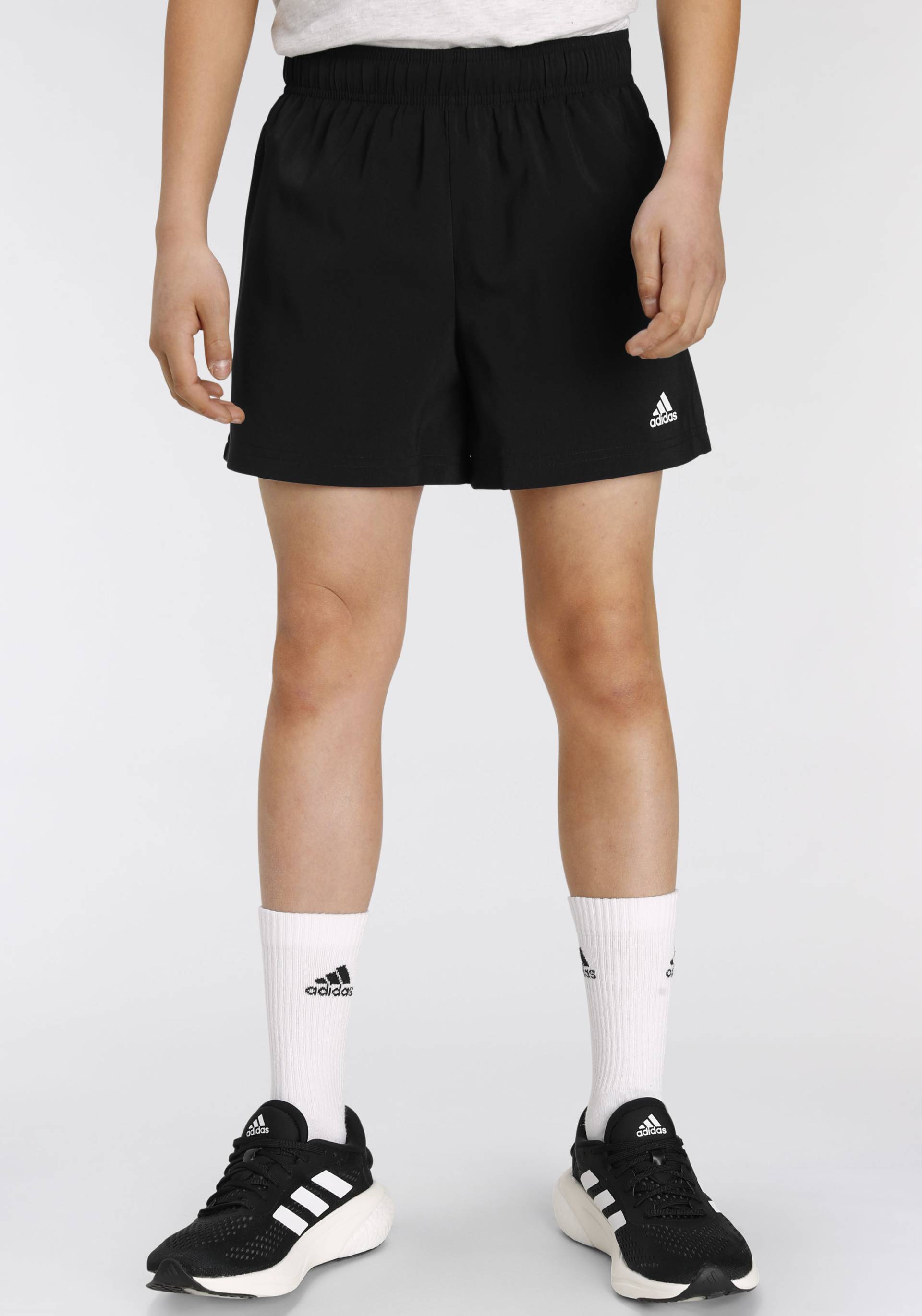 adidas Sportswear Shorts »ESSENTIALS SMALL LOGO CHELSEA«, (1 tlg.) von adidas Sportswear