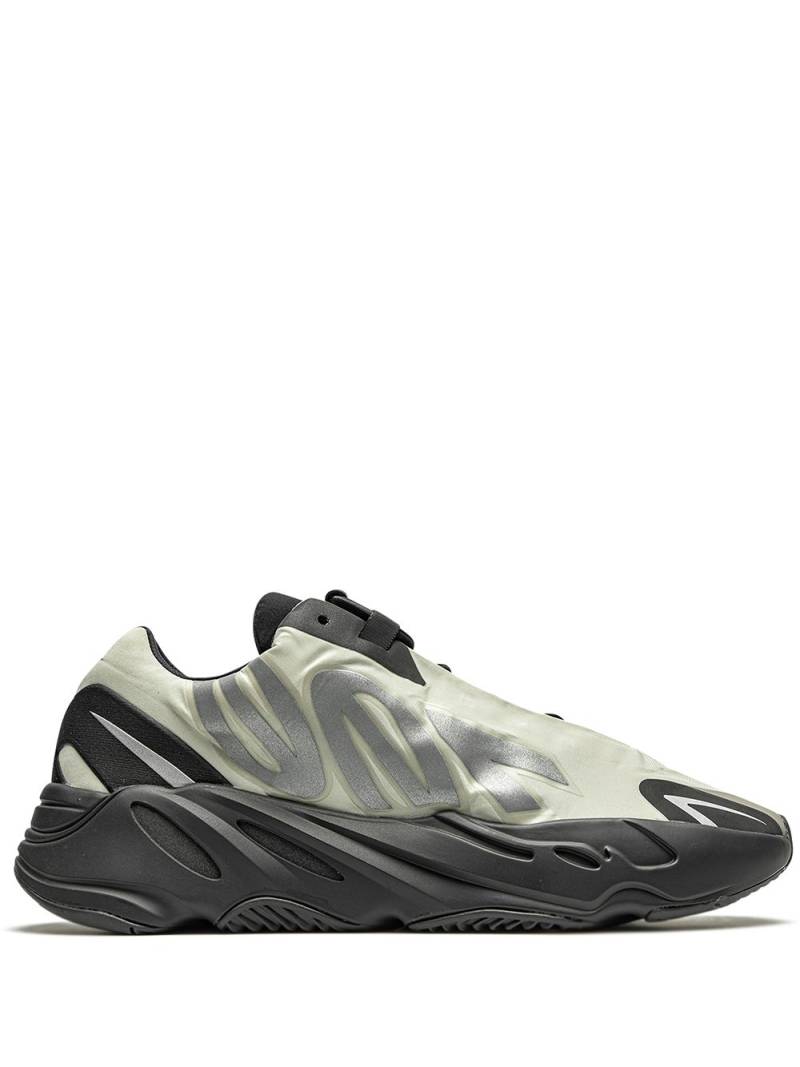 adidas Yeezy Boost 700 MNVN "Bone" sneakers - Black von adidas Yeezy