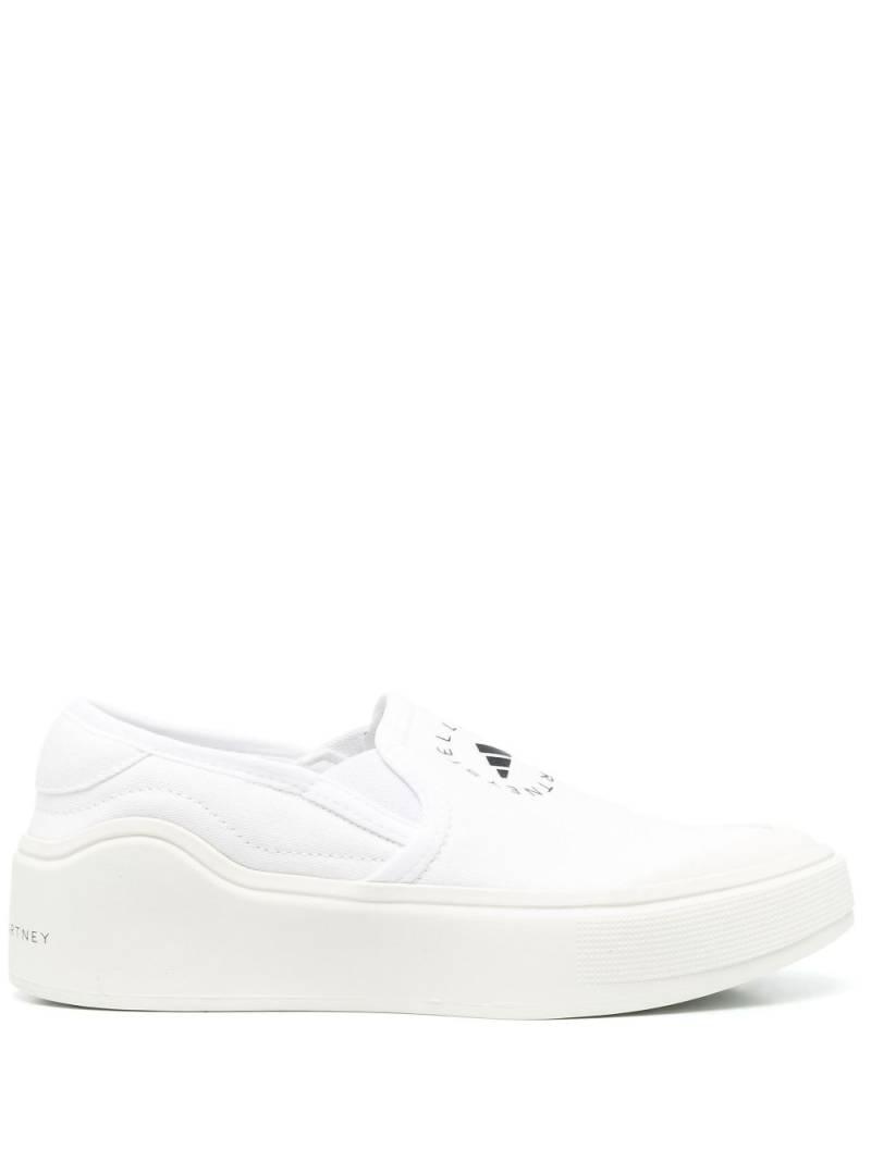 adidas by Stella McCartney logo-print slip-on sneakers - White von adidas by Stella McCartney