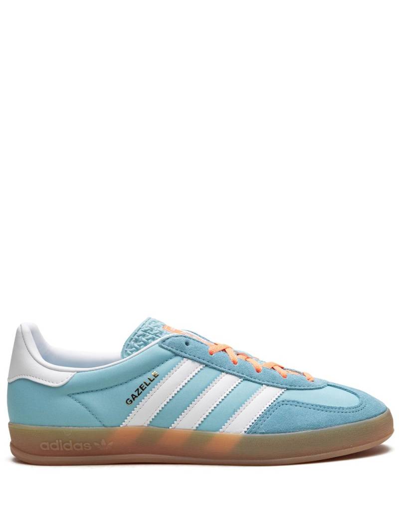 adidas Gazelle Indoor "Preloved Blue White Gum" sneakers von adidas