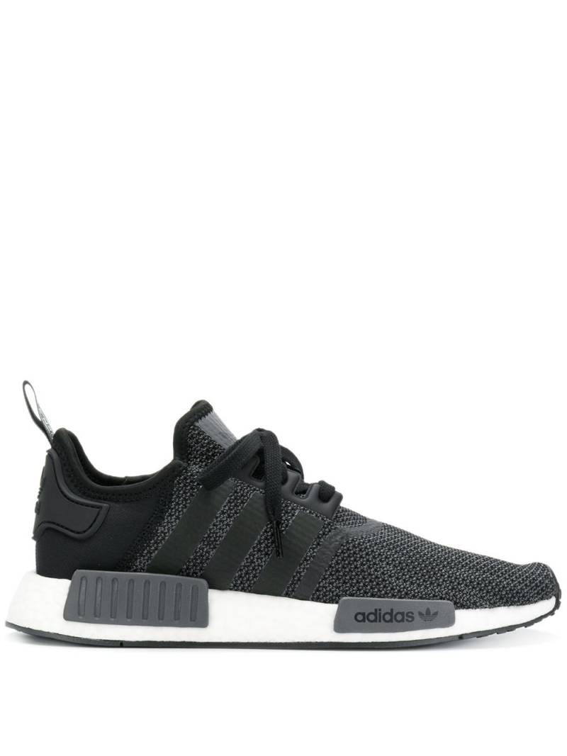 adidas NMD_R1 "Core Black Carbon" sneakers von adidas