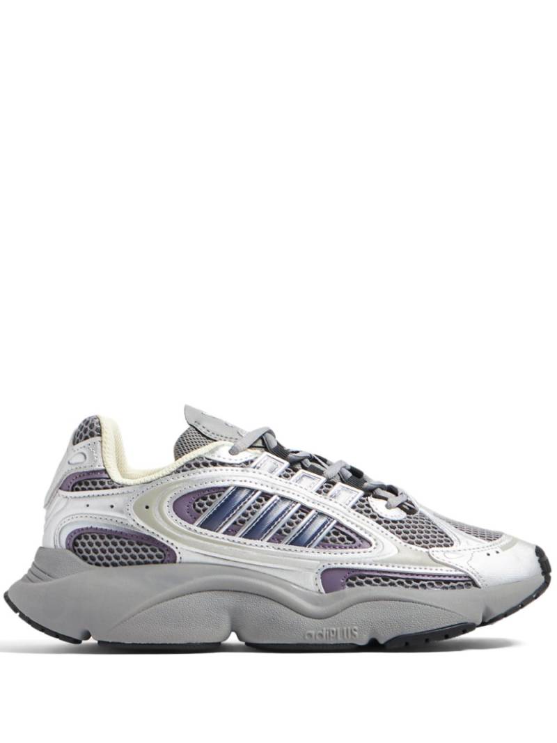 adidas Ozmillen 3-Stripe logo sneakers - Grey von adidas