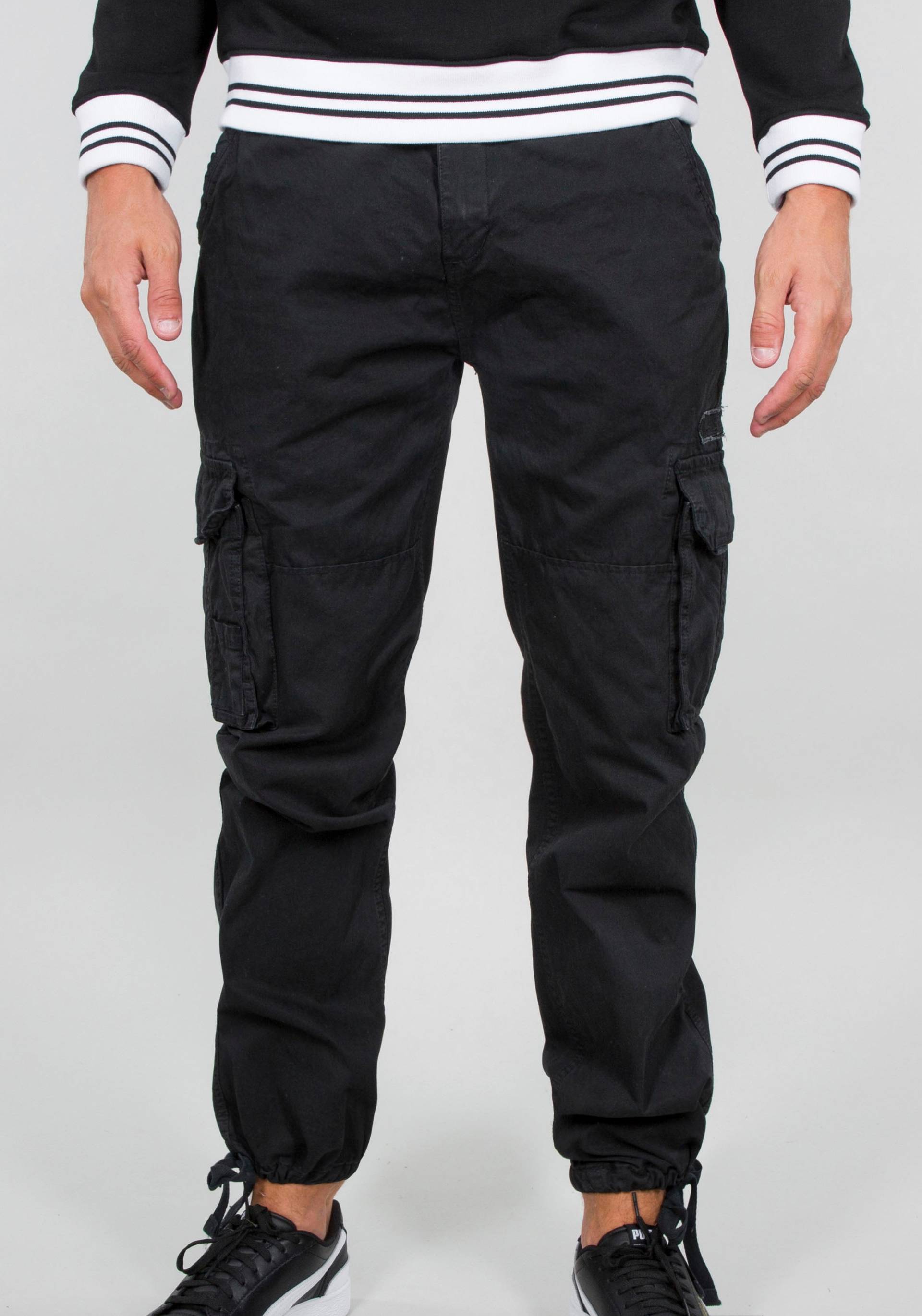 Alpha Industries Cargohose »Jet Pant«, mit seitlichen Cargotaschen und Kordelzug am Beinabschluss von alpha industries