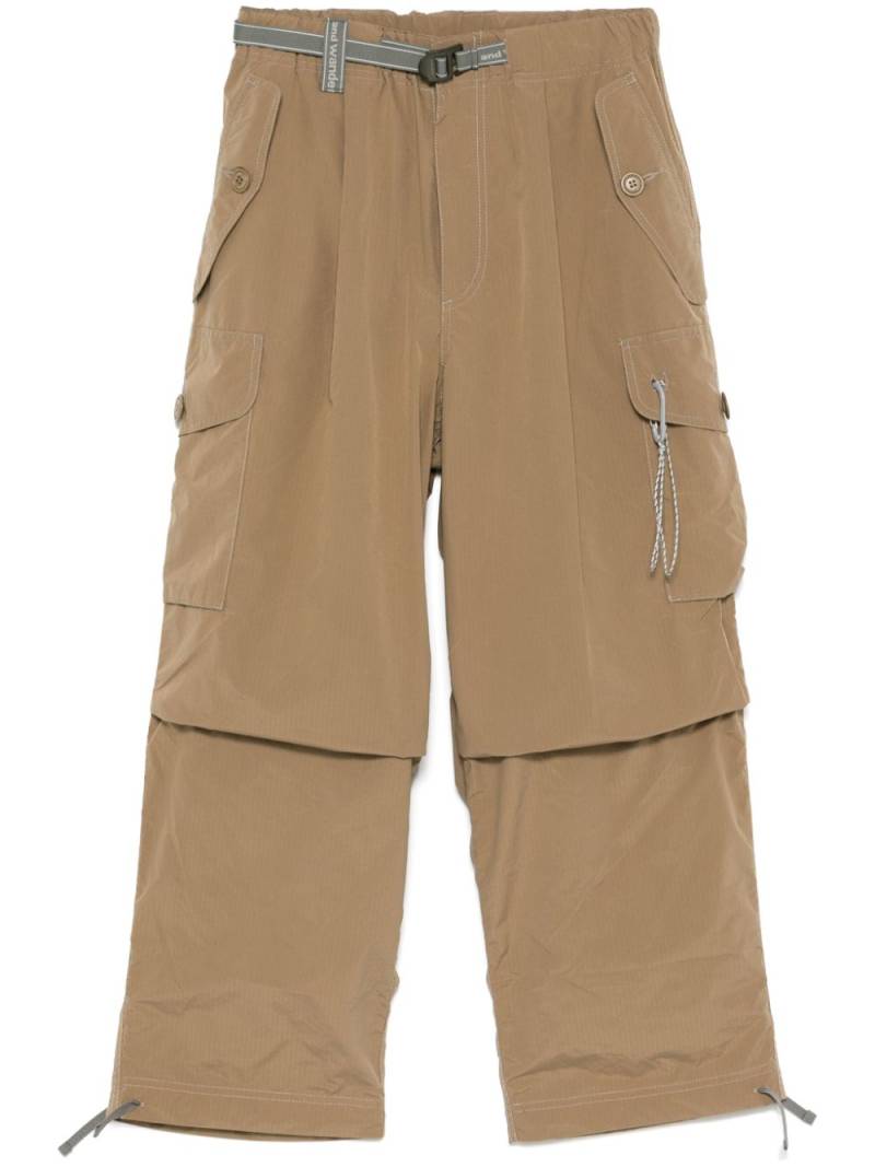 and Wander straight-leg cargo pants - Brown von and Wander