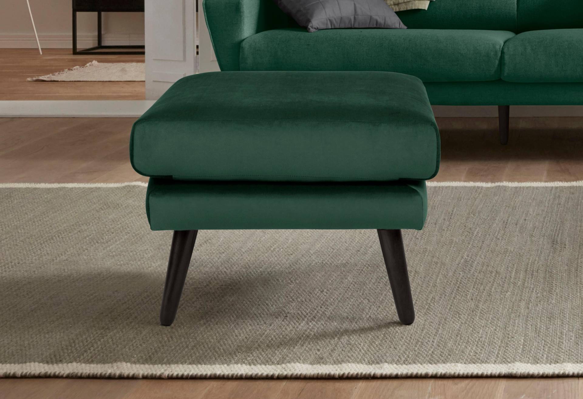 andas Hocker »Bille«, mit Eiche-Beinen, Design by Morten Georgsen andas Hocker »Bille«, mit Eiche-Beinen, Design by Morten Georgsen von andas