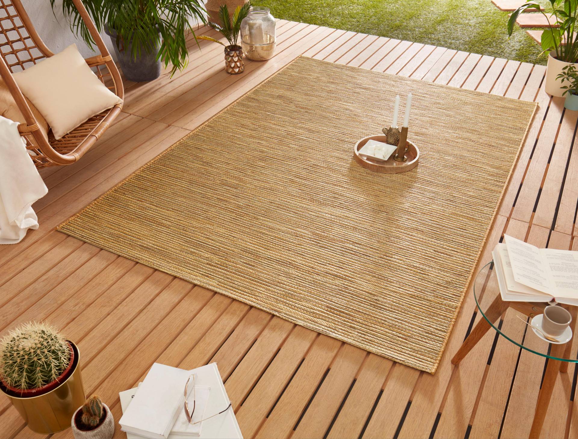 NORTHRUGS Teppich »Ivy«, rechteckig, 7 mm Höhe, In-und Outdoor geeignet, Strapazierfähig und pflegeleicht, Flachgewebe NORTHRUGS Teppich »Ivy«, rechteckig, 7 mm Höhe, In-und Outdoor geeignet, Strapazierfähig und pflegeleicht, Flachgewebe von NORTHRUGS