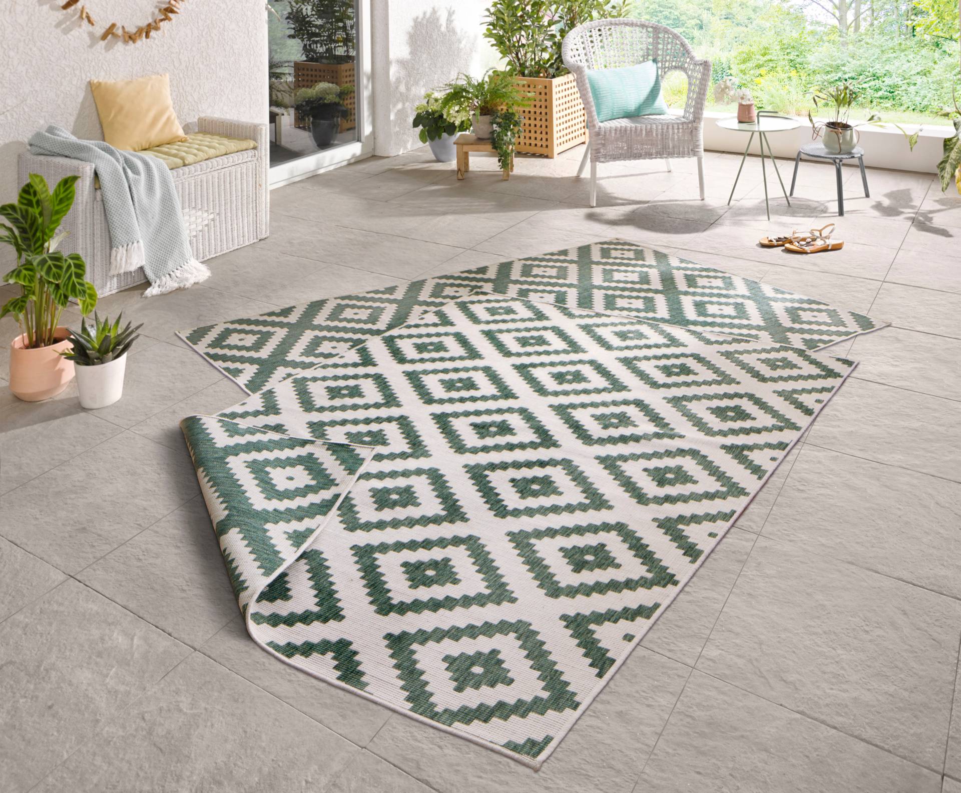 NORTHRUGS Teppich »Malta Wendeteppich«, rechteckig, 5 mm Höhe, In-& Outdoor, Wetterfest, Balkon, Terrasse, Raute, Läufer, Wohnzimmer NORTHRUGS Teppich »Malta Wendeteppich«, rechteckig, 5 mm Höhe, In-& Outdoor, Wetterfest, Balkon, Terrasse, Raute, Läufer, Wohnzimmer von NORTHRUGS