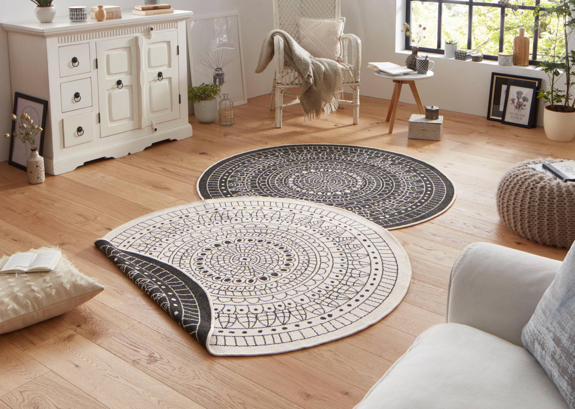 NORTHRUGS Teppich »Porto Wendeteppich«, rund, 5 mm Höhe, In-& Outdoor, Wetterfest, Balkon, Garten, Wohnzimmer, Wasserfest NORTHRUGS Teppich »Porto Wendeteppich«, rund, 5 mm Höhe, In-& Outdoor, Wetterfest, Balkon, Garten, Wohnzimmer, Wasserfest von NORTHRUGS