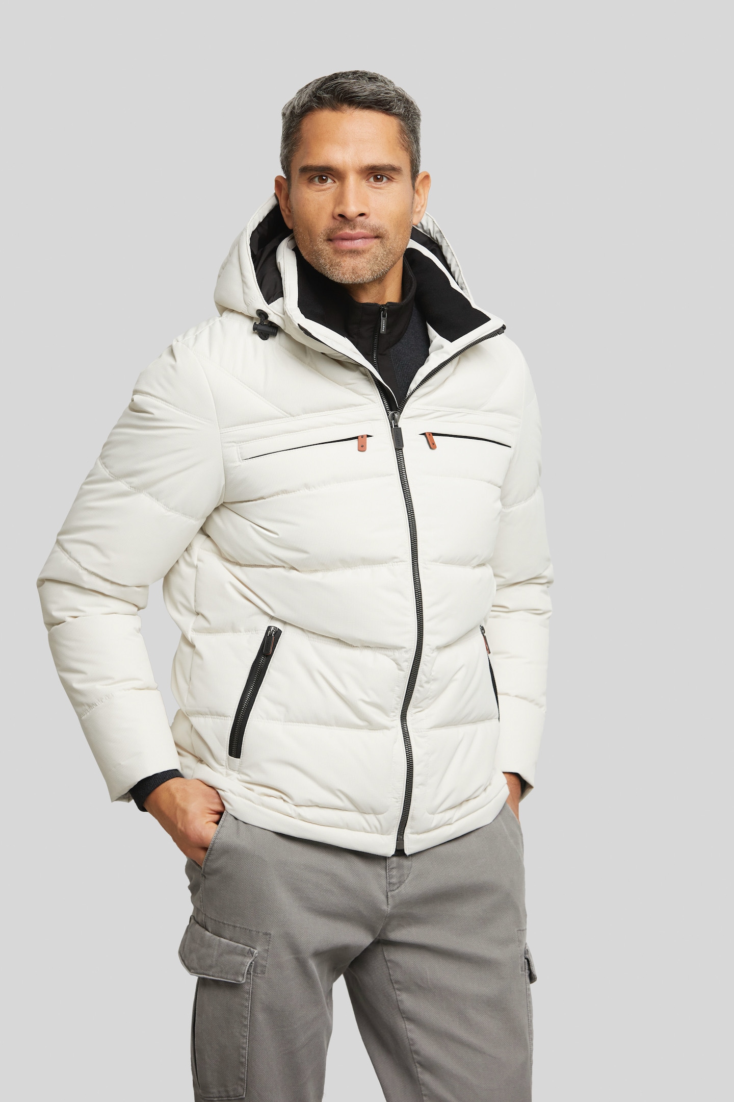 bugatti Blouson, mit abnehmbarer Kapuze bugatti Blouson, mit abnehmbarer Kapuze von bugatti