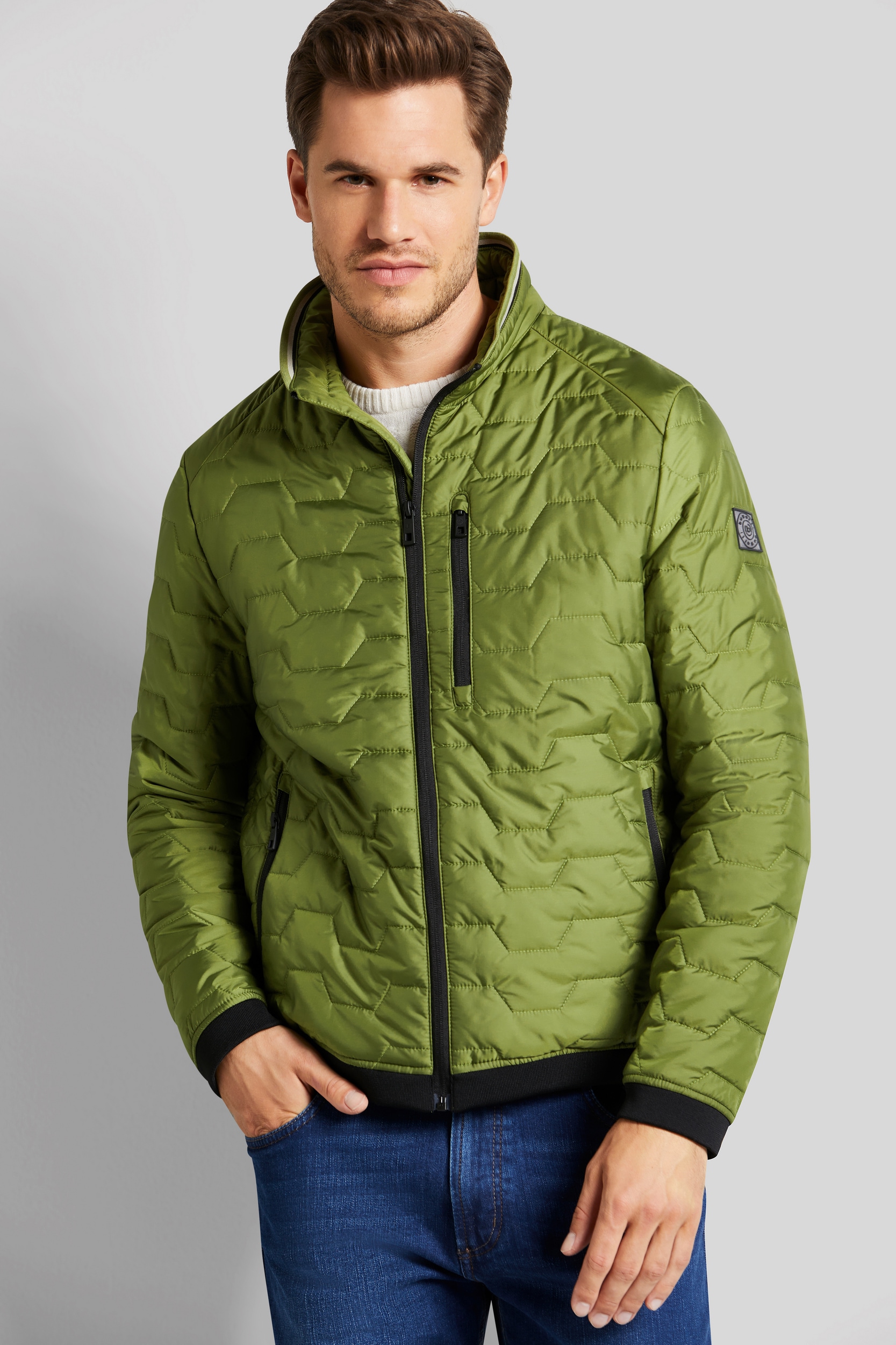 bugatti Blouson, ohne Kapuze, mit modernem Stehkragen bugatti Blouson, ohne Kapuze, mit modernem Stehkragen von bugatti
