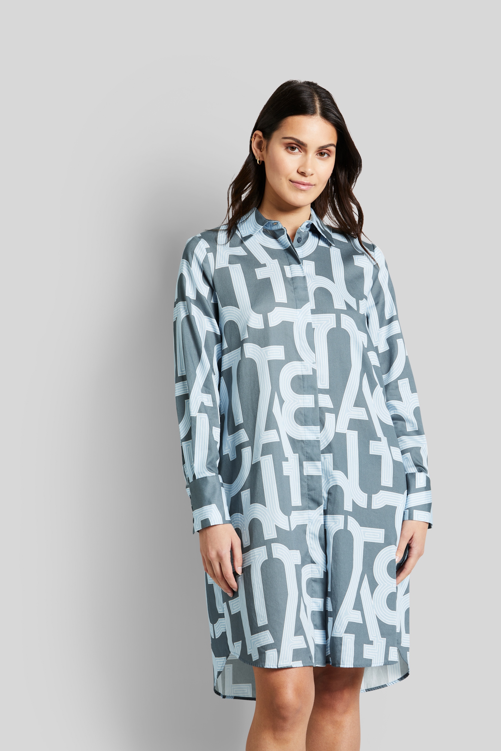 bugatti Blusenkleid, mit Buchstaben-Print bugatti Blusenkleid, mit Buchstaben-Print von bugatti