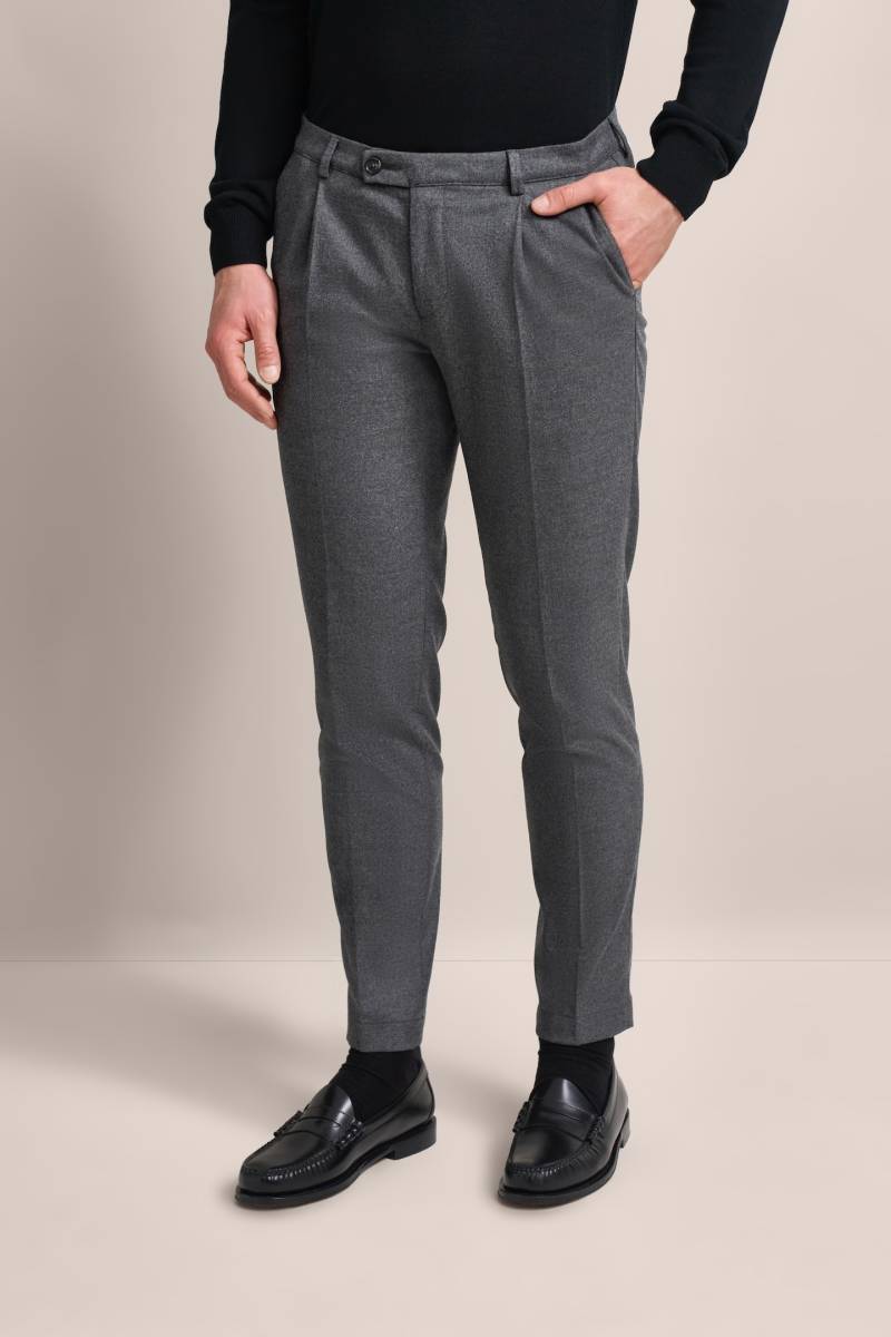 bugatti Bundfaltenhose, mit Modern-Flanell-Soft-Touch von bugatti