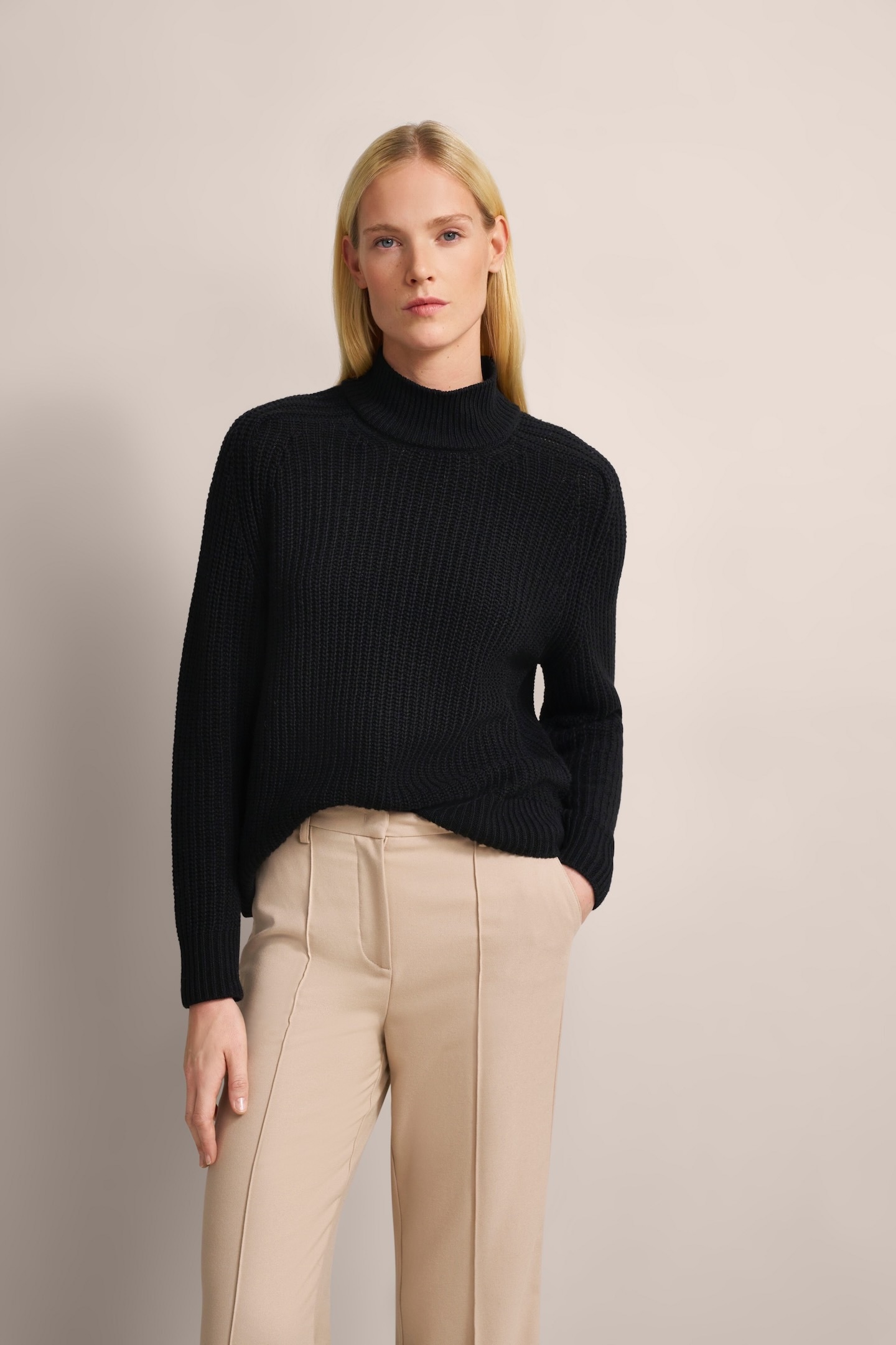 bugatti Rollkragenpullover, aus einer Wollmischung mit Kaschmir bugatti Rollkragenpullover, aus einer Wollmischung mit Kaschmir von bugatti