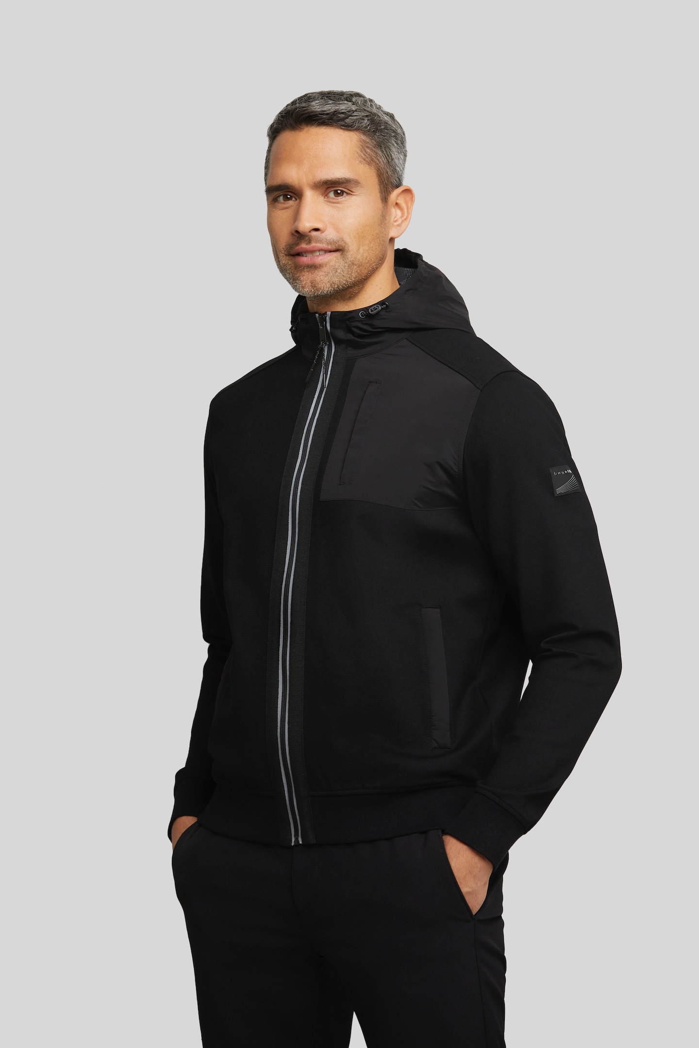 bugatti Sweatjacke, mit abnehmbarer Kapuze von bugatti