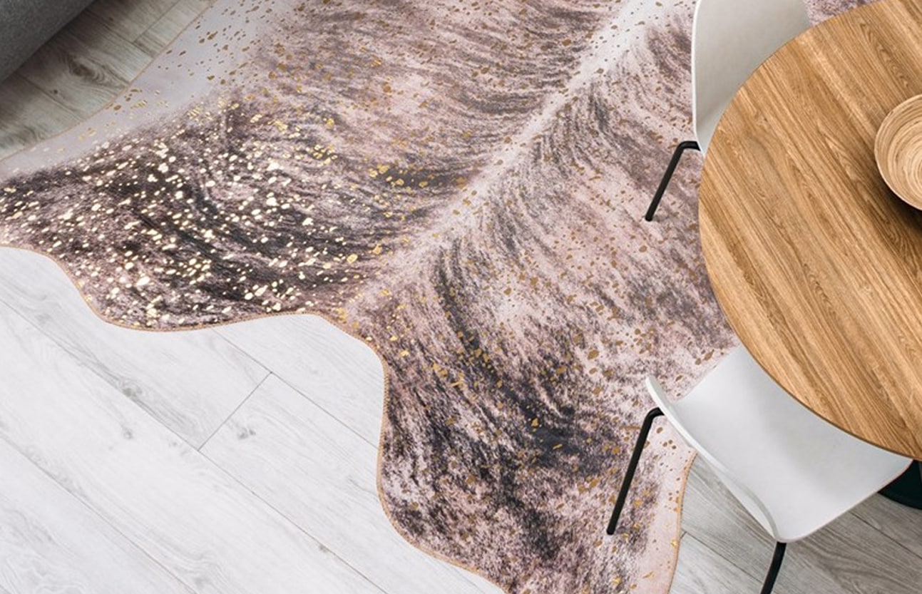 calo-deluxe Teppich »Loreta 200«, fellförmig, 6 mm Höhe, Kunstfell, Wohnzimmer calo-deluxe Teppich »Loreta 200«, fellförmig, 6 mm Höhe, Kunstfell, Wohnzimmer von calo-deluxe