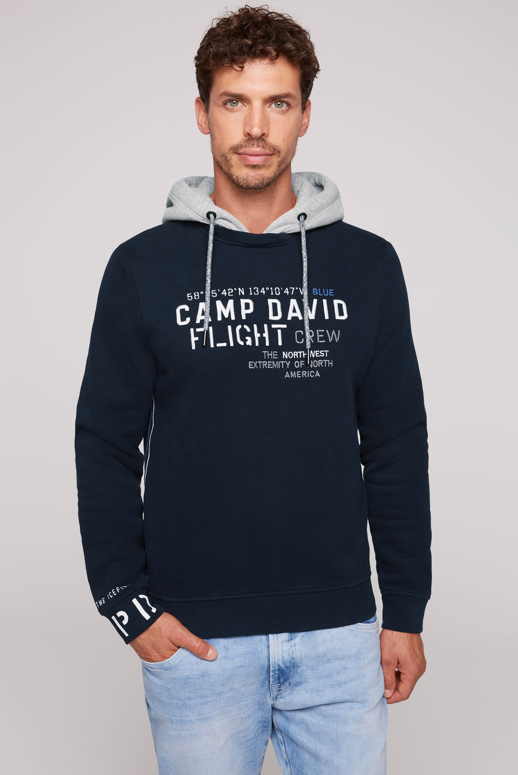 CAMP DAVID Kapuzensweatshirt, mit Frontprint CAMP DAVID Kapuzensweatshirt, mit Frontprint von camp david