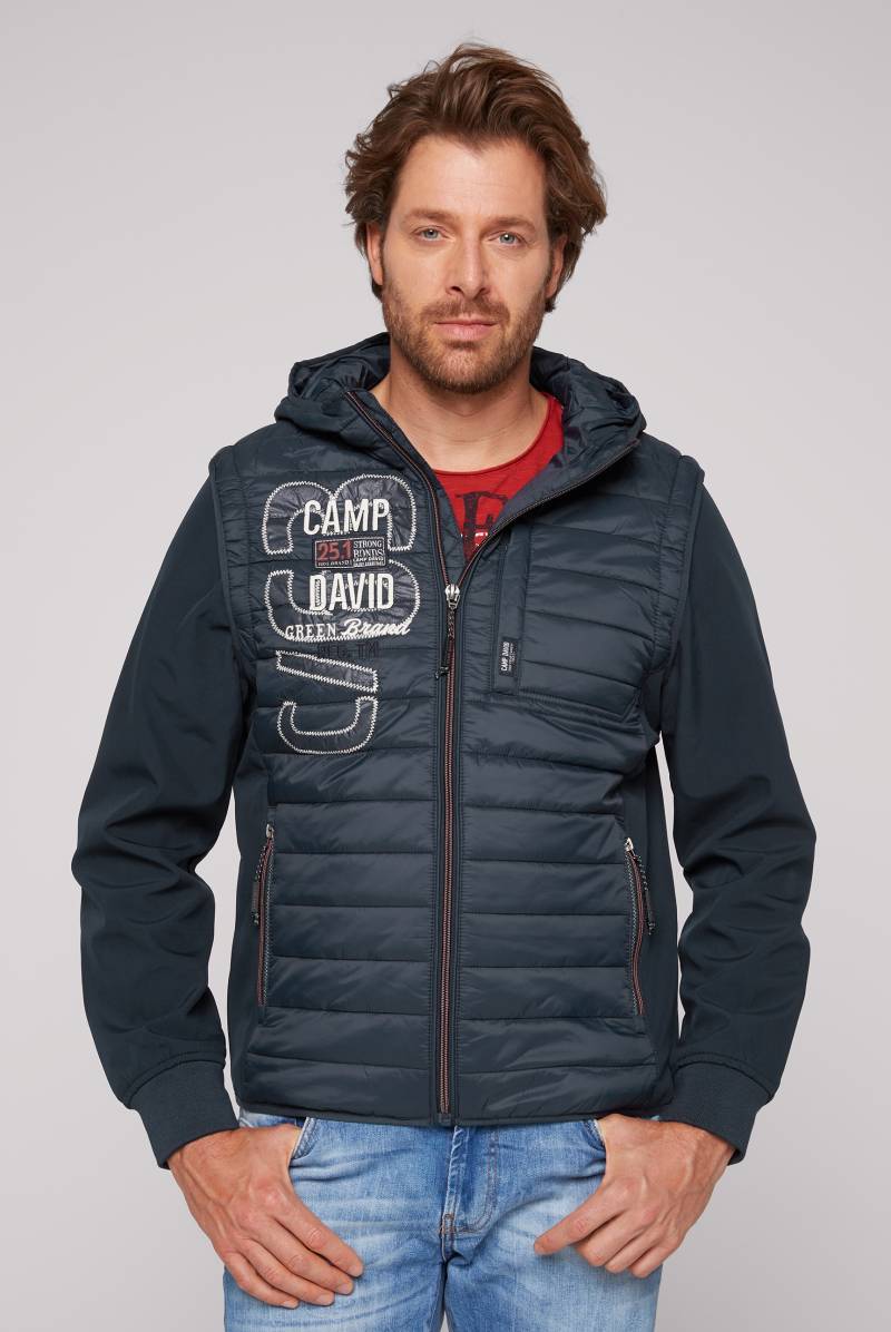 CAMP DAVID Softshelljacke, mit Kapuze, mit Label-Applikationen beidseitig von camp david