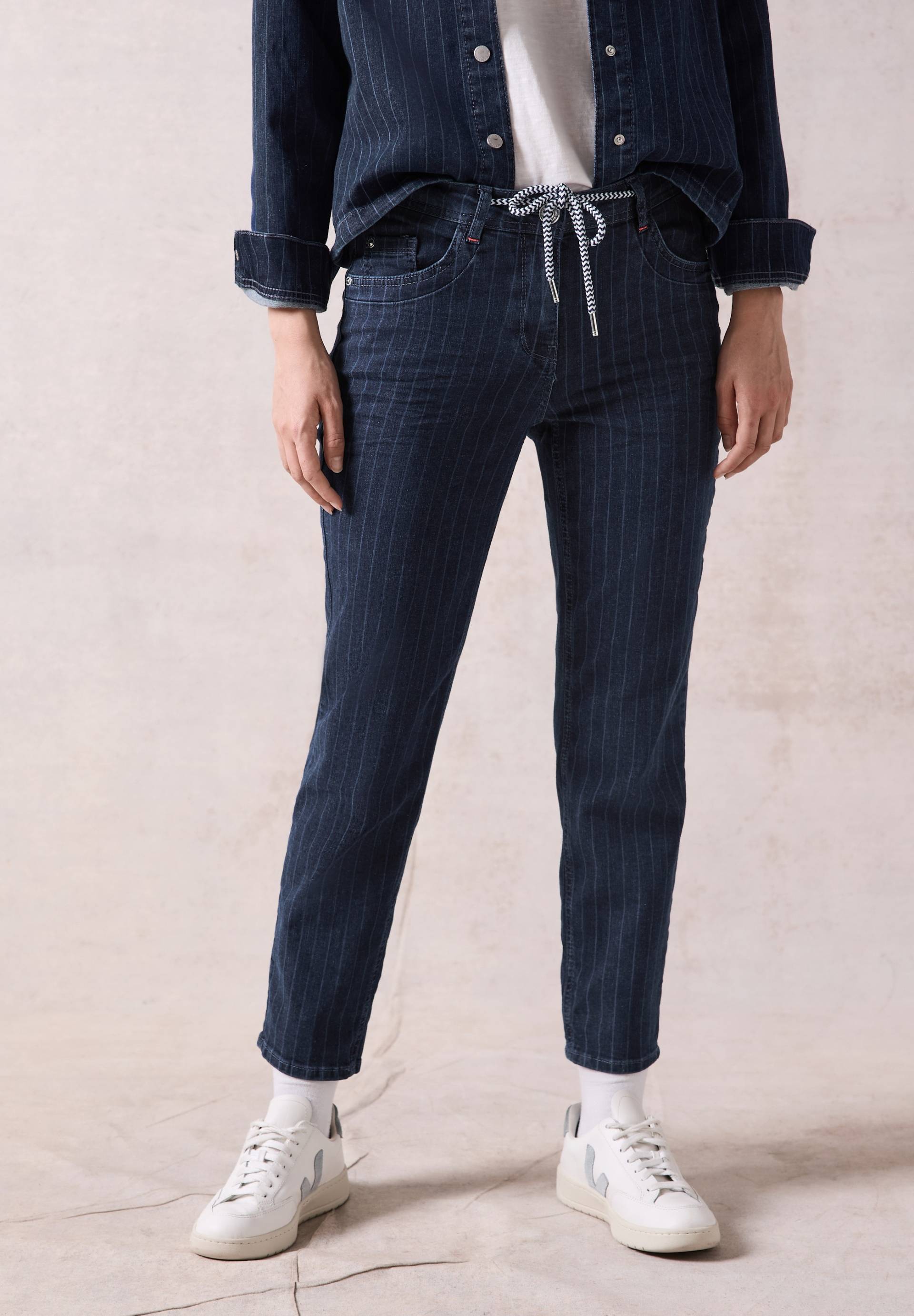 Cecil 5-Pocket-Jeans »TRACEY«, im Nadelstreifen-Look Cecil 5-Pocket-Jeans »TRACEY«, im Nadelstreifen-Look von cecil