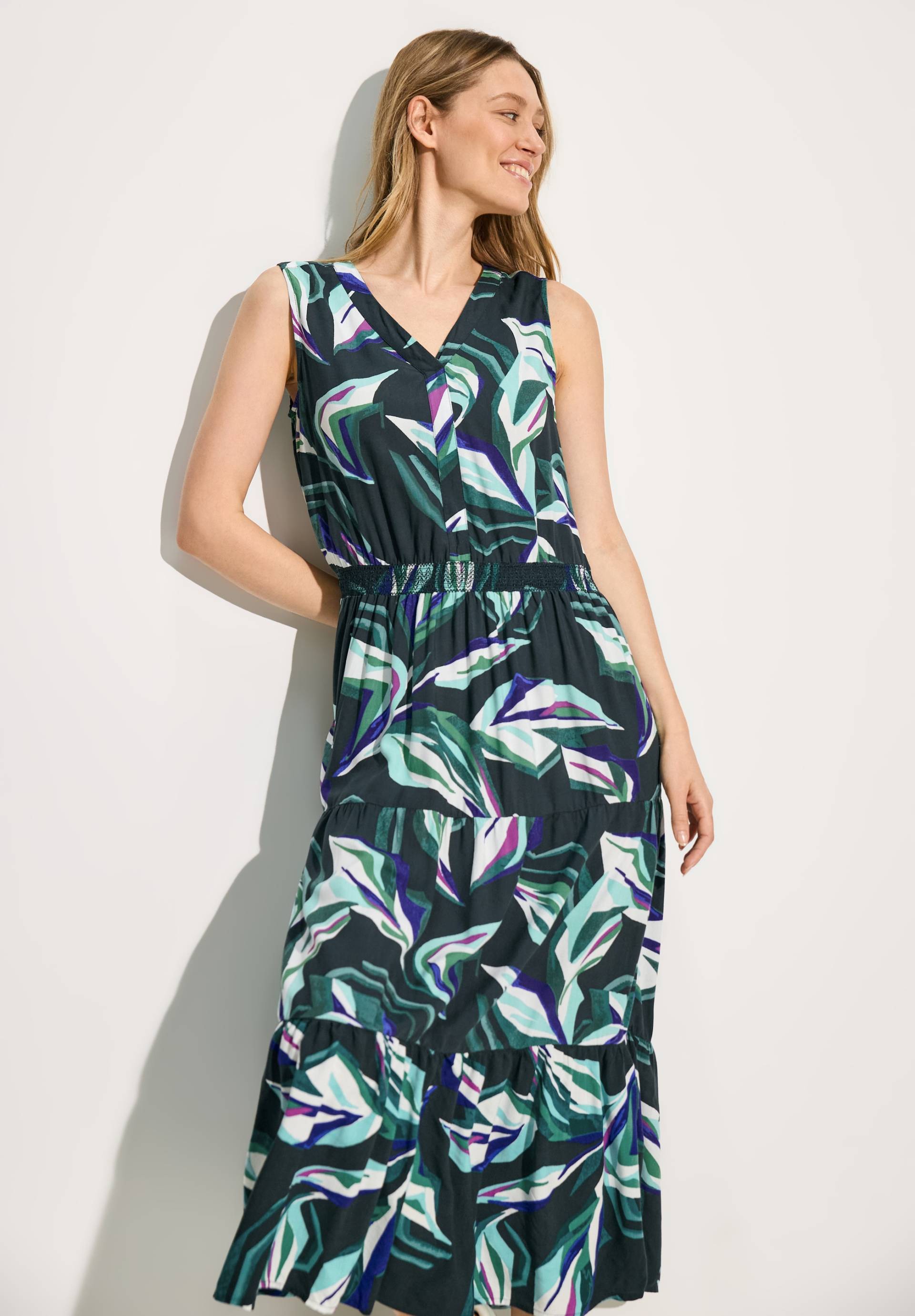 Cecil Druckkleid, mit V-Ausschnitt und floralem Print Cecil Druckkleid, mit V-Ausschnitt und floralem Print von cecil