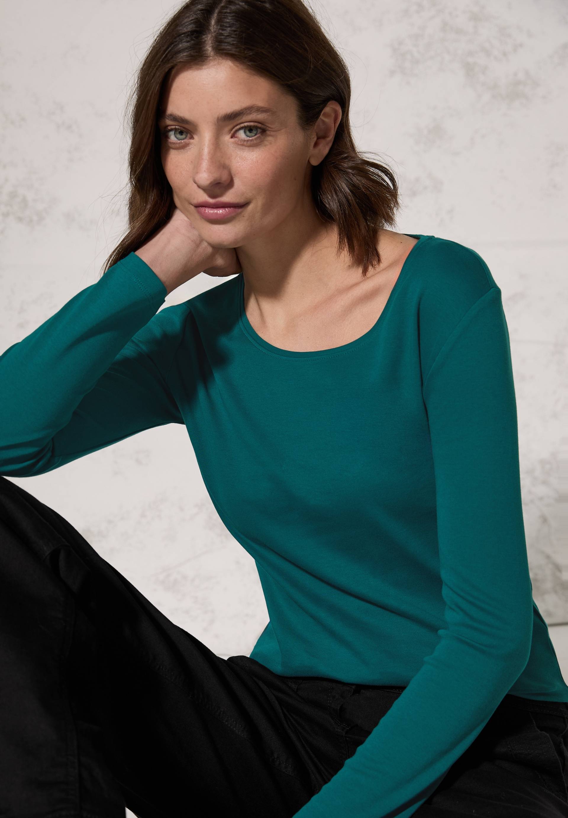 Cecil Langarmshirt, aus trageangenehmer Baumwollqualität Cecil Langarmshirt, aus trageangenehmer Baumwollqualität von cecil