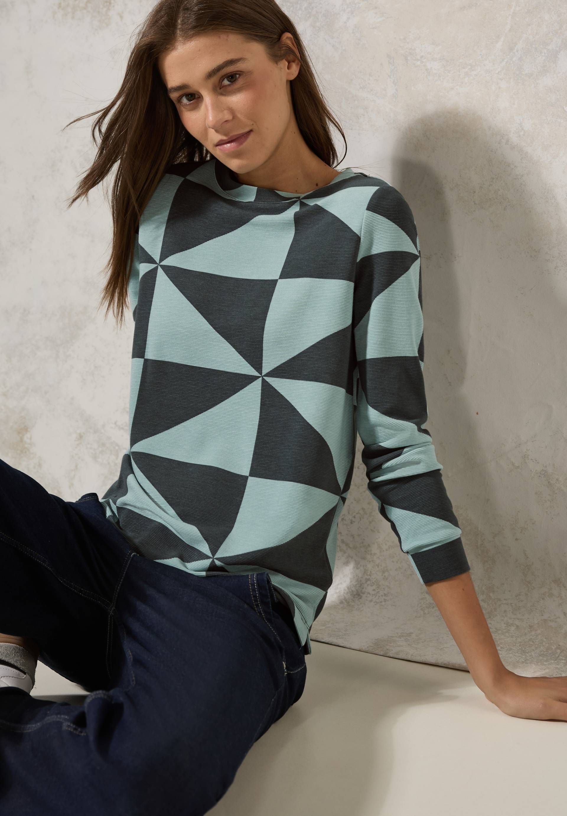 Cecil Langarmshirt, mit grafischem Muster Cecil Langarmshirt, mit grafischem Muster von cecil