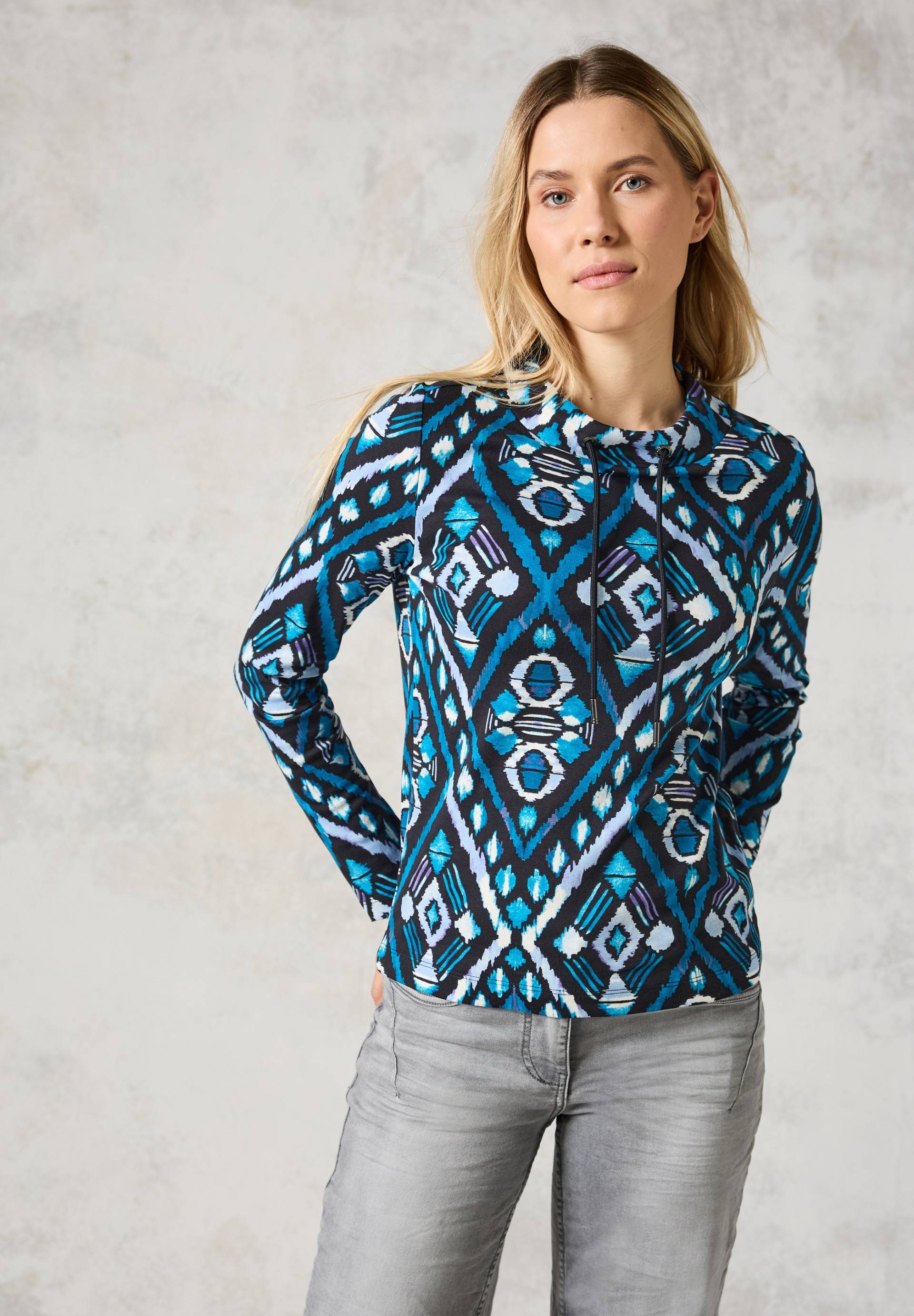 Cecil Langarmshirt, mit grafischem Muster Cecil Langarmshirt, mit grafischem Muster von cecil