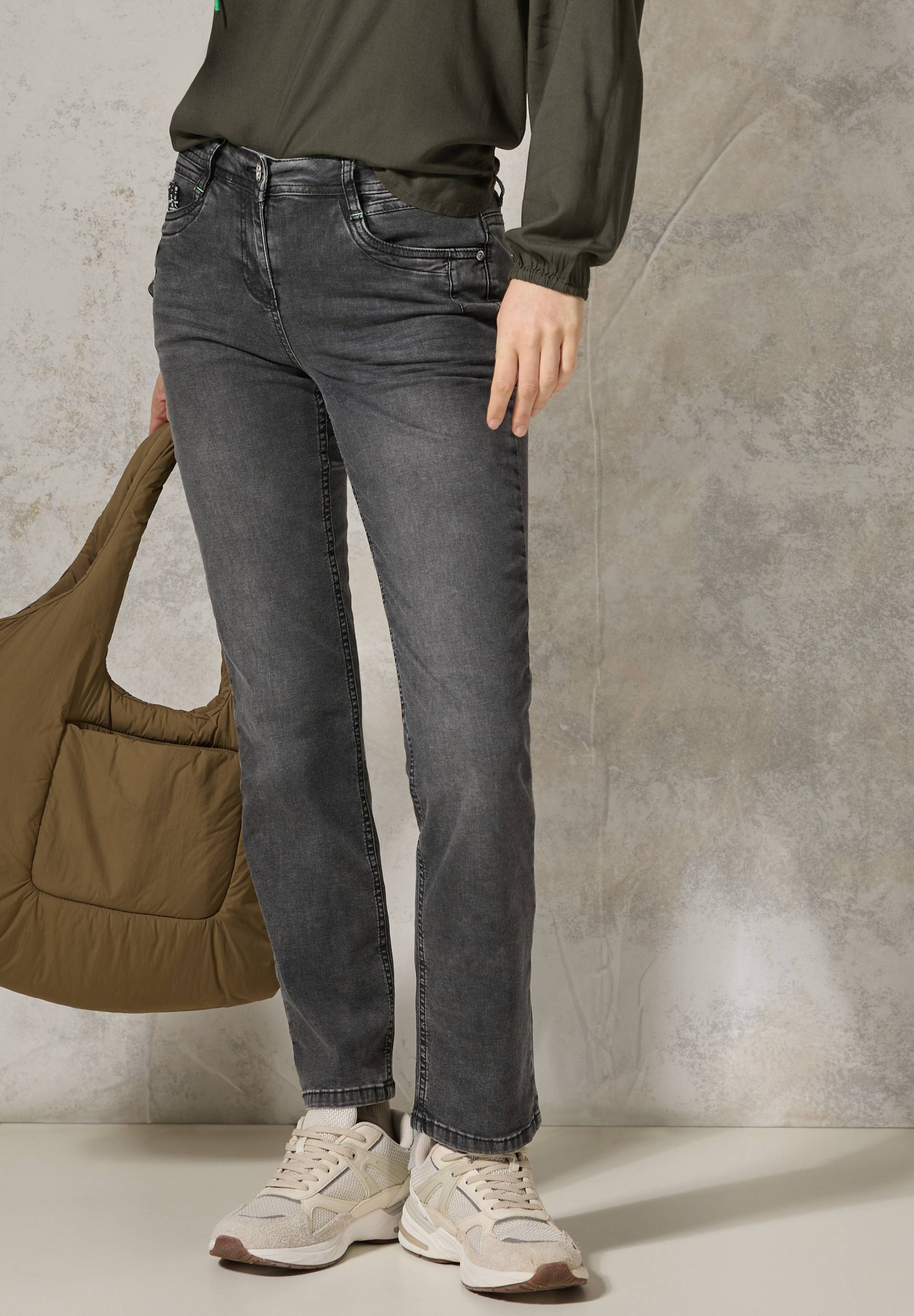Cecil Regular-fit-Jeans »Style Scarlett«, in schöner Basic-Waschung Cecil Regular-fit-Jeans »Style Scarlett«, in schöner Basic-Waschung von cecil