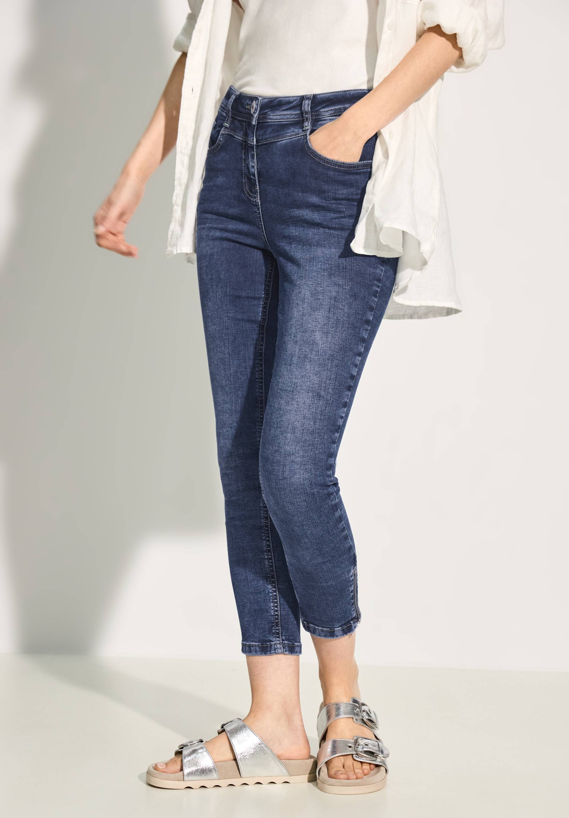 Cecil Slim-fit-Jeans »Vicky«, mit Reissverschluss am Hosenbein Cecil Slim-fit-Jeans »Vicky«, mit Reissverschluss am Hosenbein von cecil