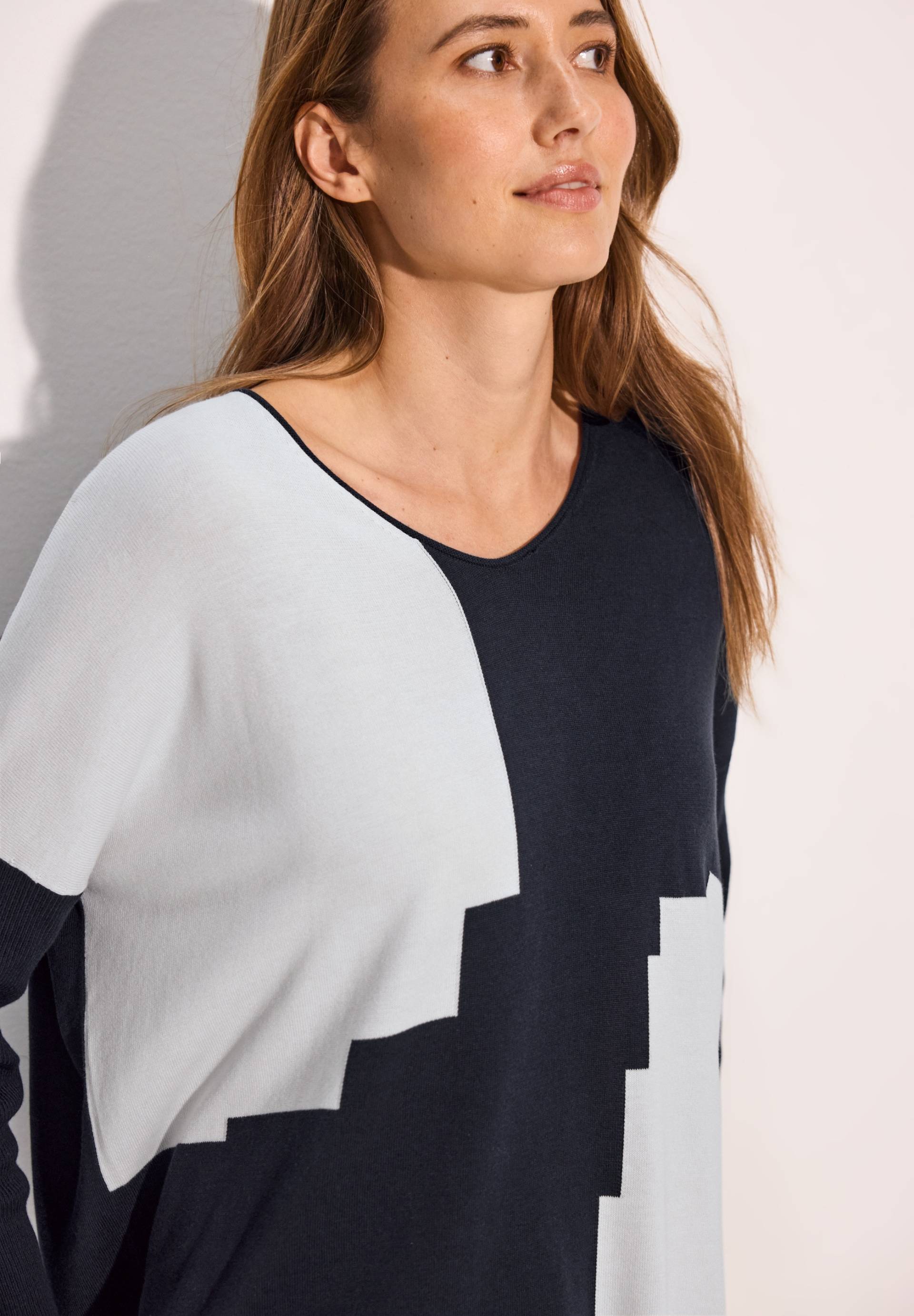 Cecil Strickpullover, mit gerippten 3/4 Ärmeln und grafischem Muster Cecil Strickpullover, mit gerippten 3/4 Ärmeln und grafischem Muster von cecil