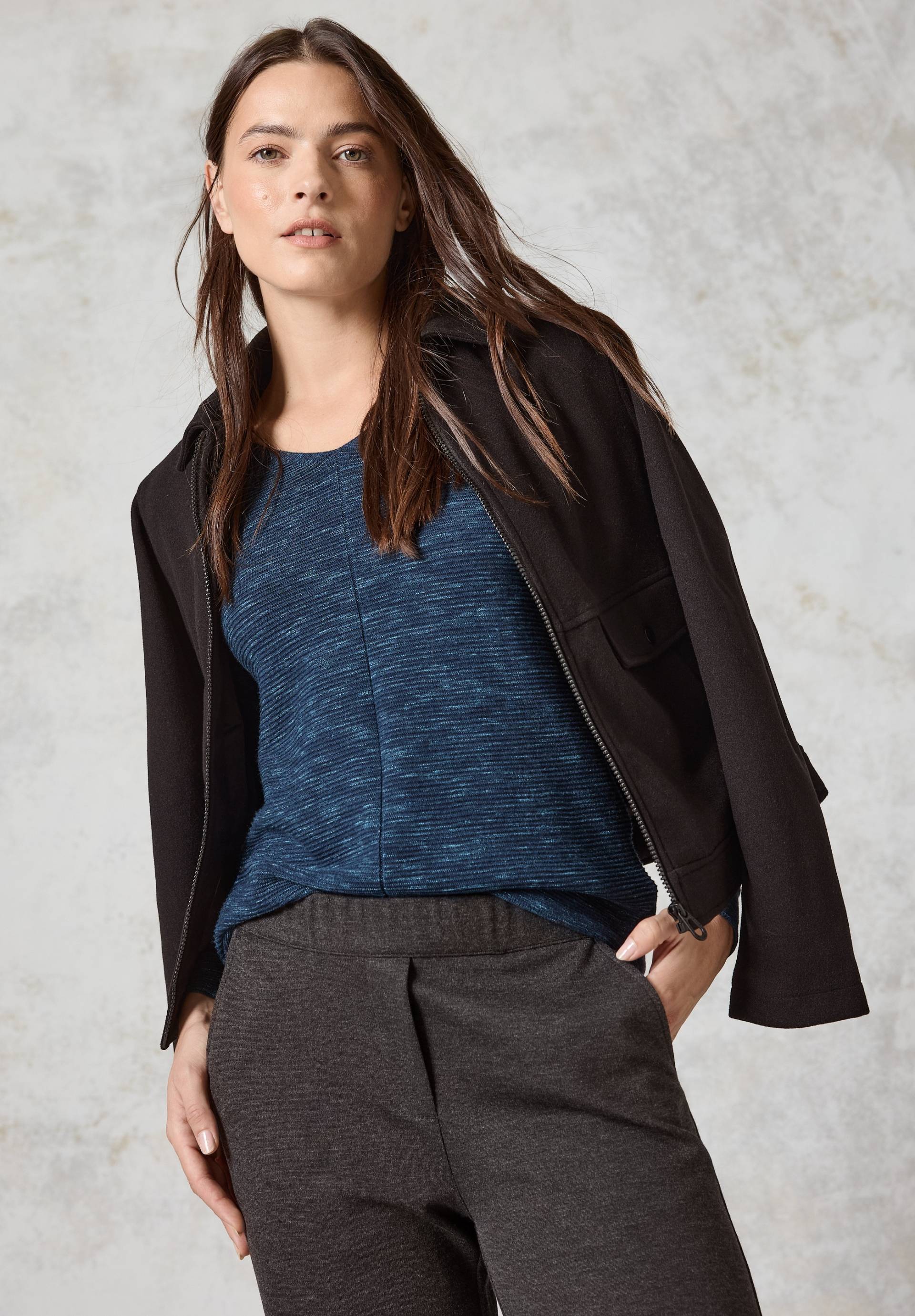 Cecil V-Ausschnitt-Pullover, in Struktur-Optik, mit V-Ausschnitt Cecil V-Ausschnitt-Pullover, in Struktur-Optik, mit V-Ausschnitt von cecil