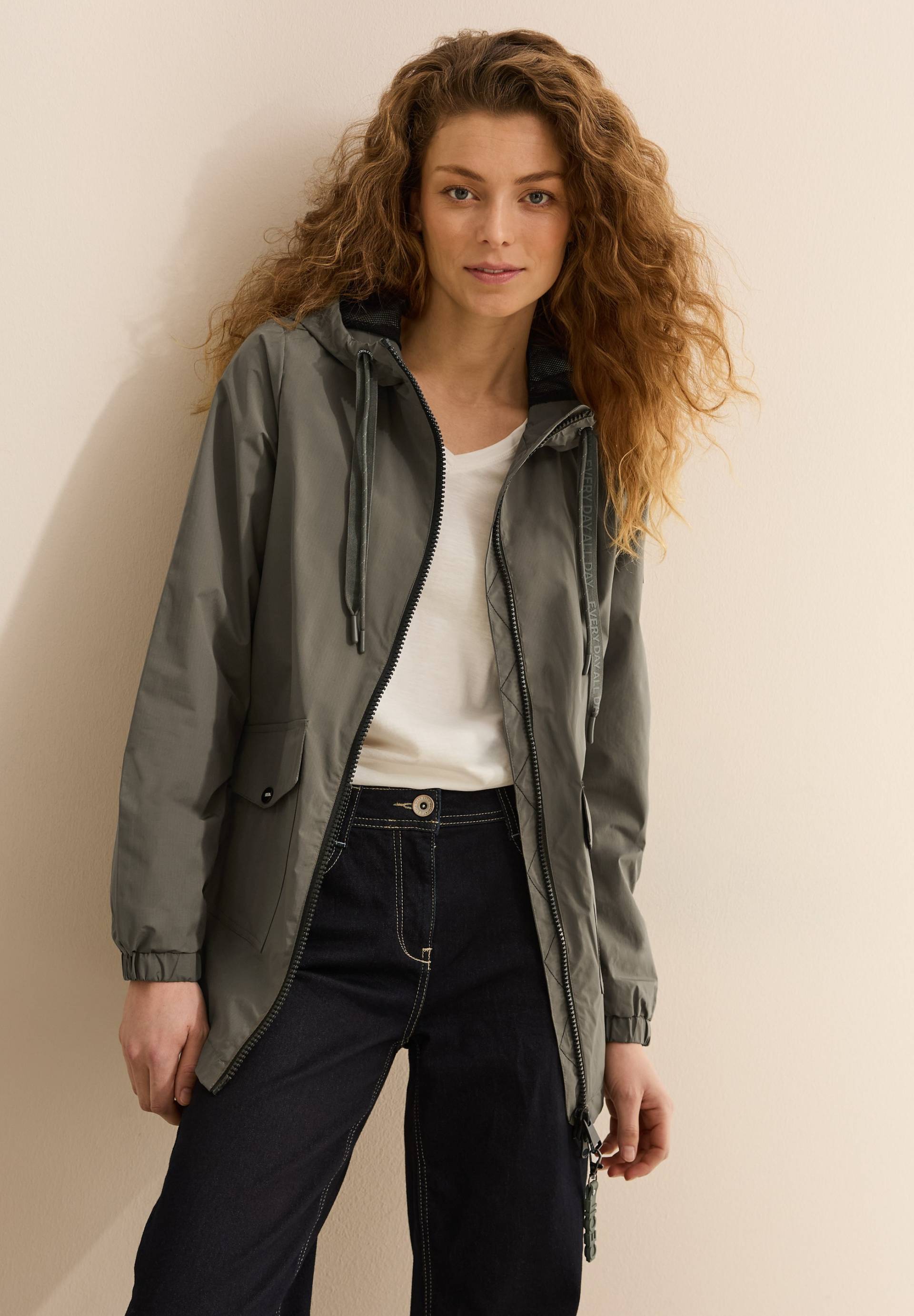 Cecil Windbreaker, mit Kapuze, mit Kapuze und Tunnelzug Cecil Windbreaker, mit Kapuze, mit Kapuze und Tunnelzug von cecil