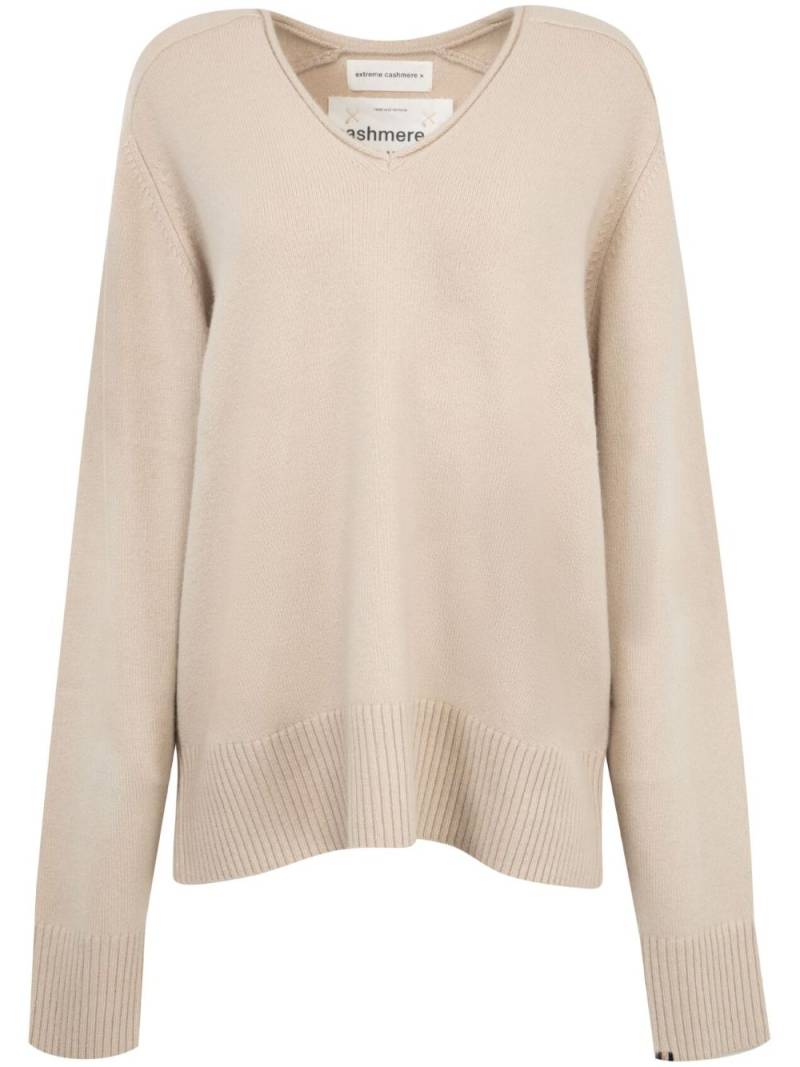 extreme cashmere Patti sweater - Neutrals von extreme cashmere