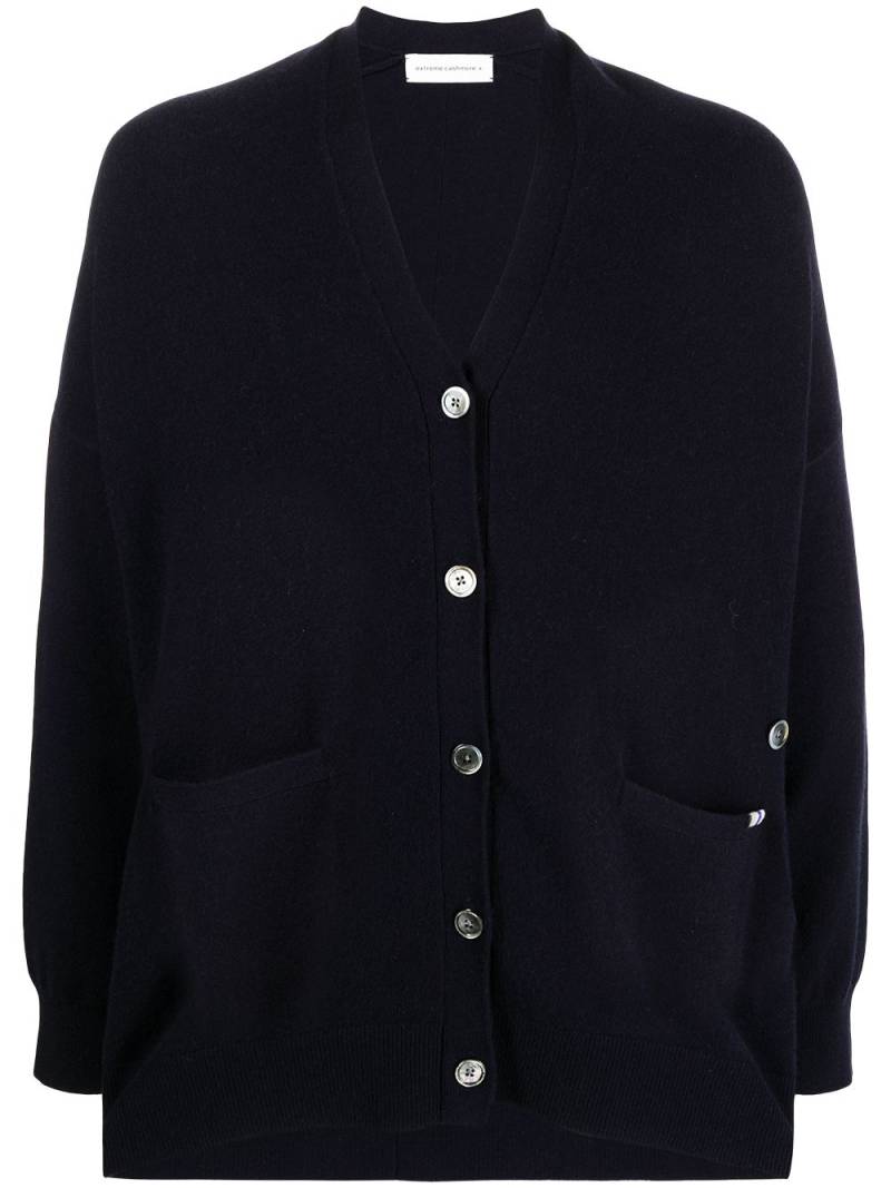 extreme cashmere fine-knit buttoned cardigan - Blue von extreme cashmere